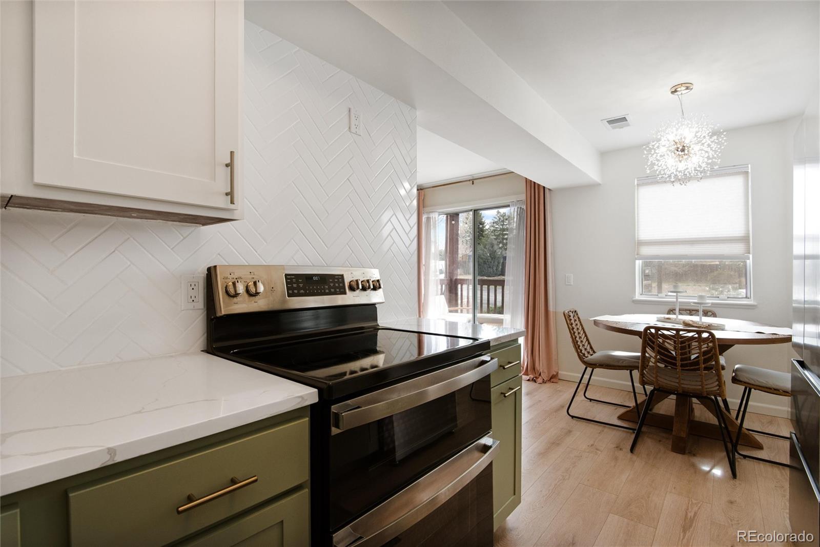 MLS Image #12 for 17642 e loyola drive,aurora, Colorado