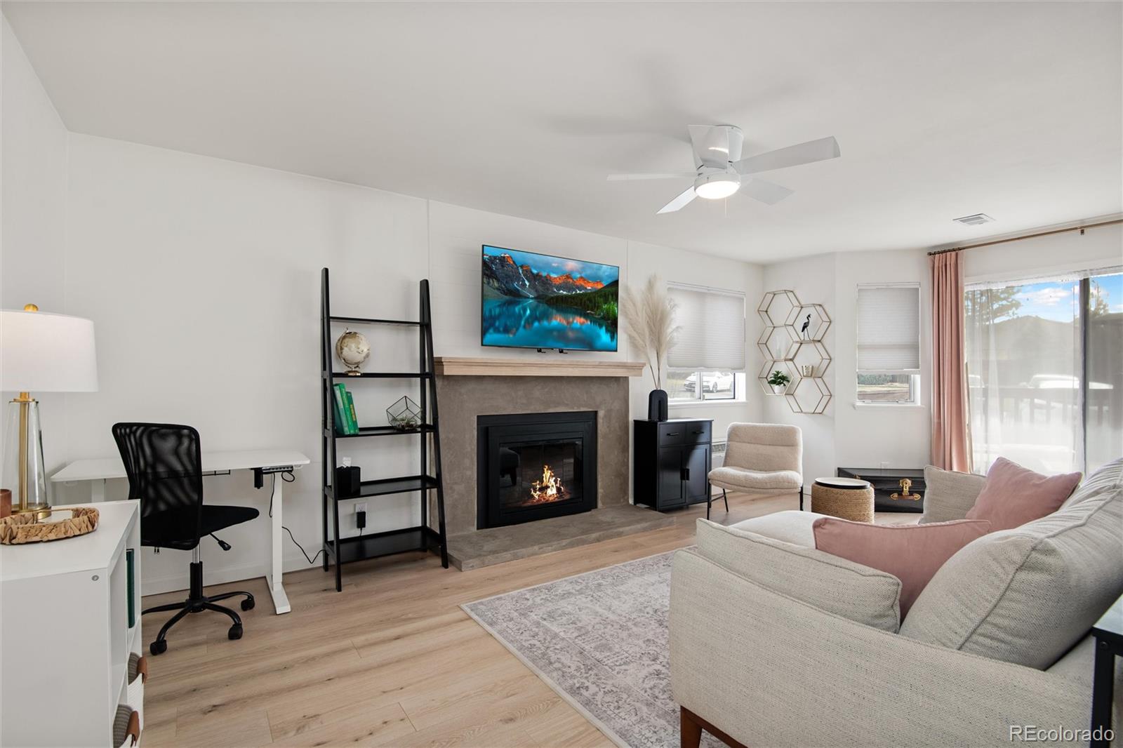 MLS Image #3 for 17642 e loyola drive,aurora, Colorado