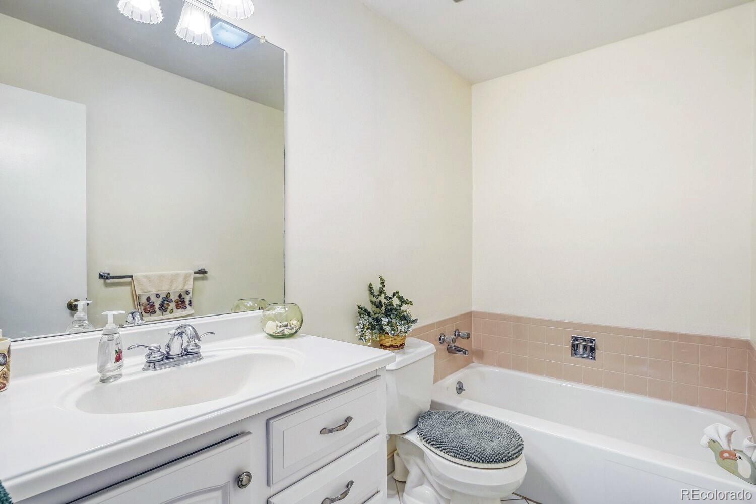 MLS Image #14 for 7453 w cedar circle,lakewood, Colorado