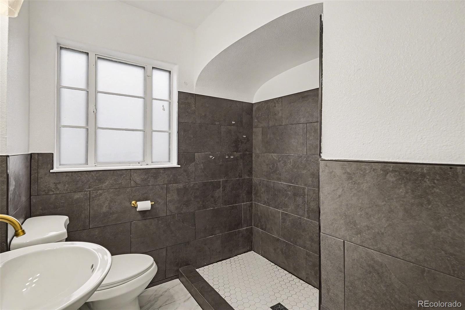 MLS Image #15 for 1535 s university boulevard,denver, Colorado