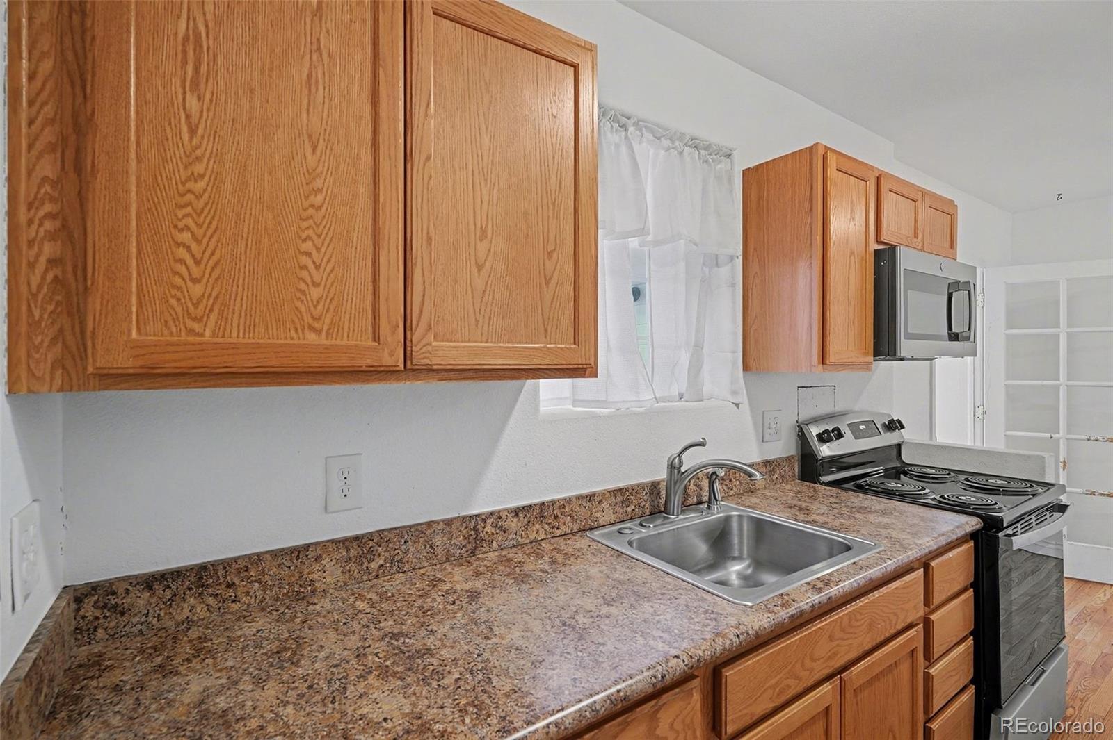 MLS Image #8 for 1535 s university boulevard,denver, Colorado