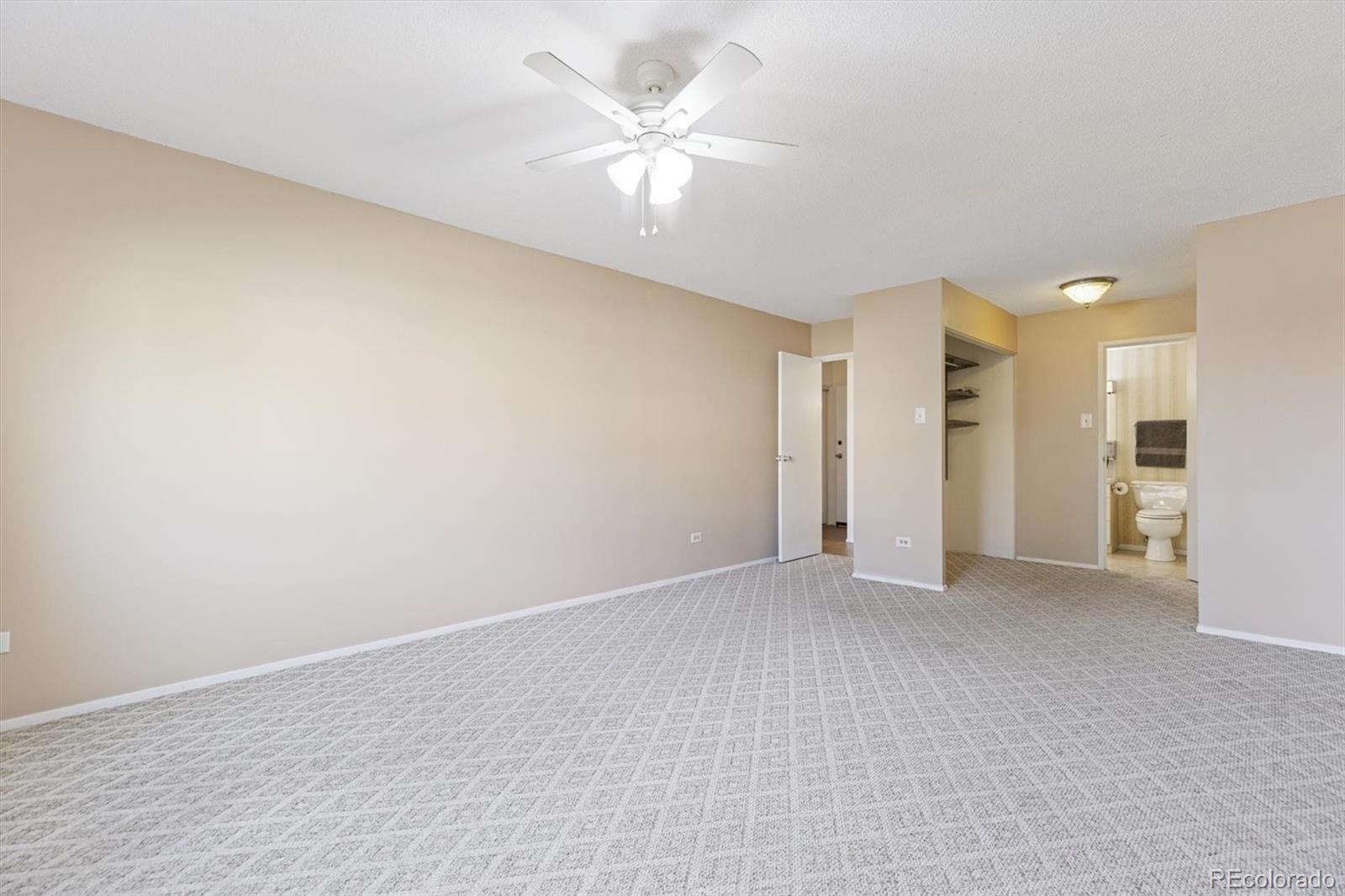 MLS Image #10 for 350 s clinton street,denver, Colorado