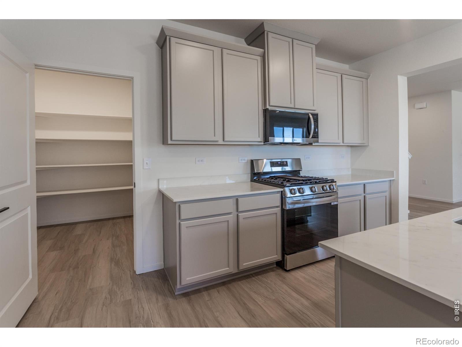 MLS Image #11 for 788  galloway drive,johnstown, Colorado