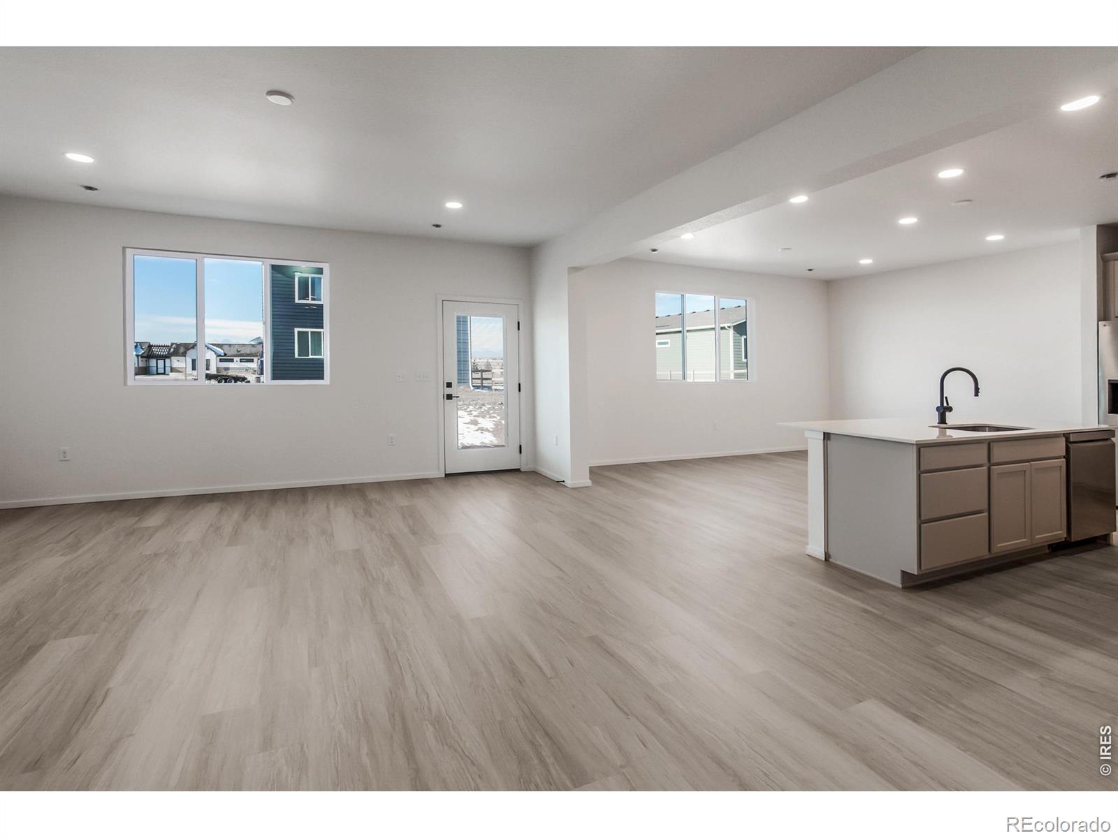 MLS Image #5 for 788  galloway drive,johnstown, Colorado