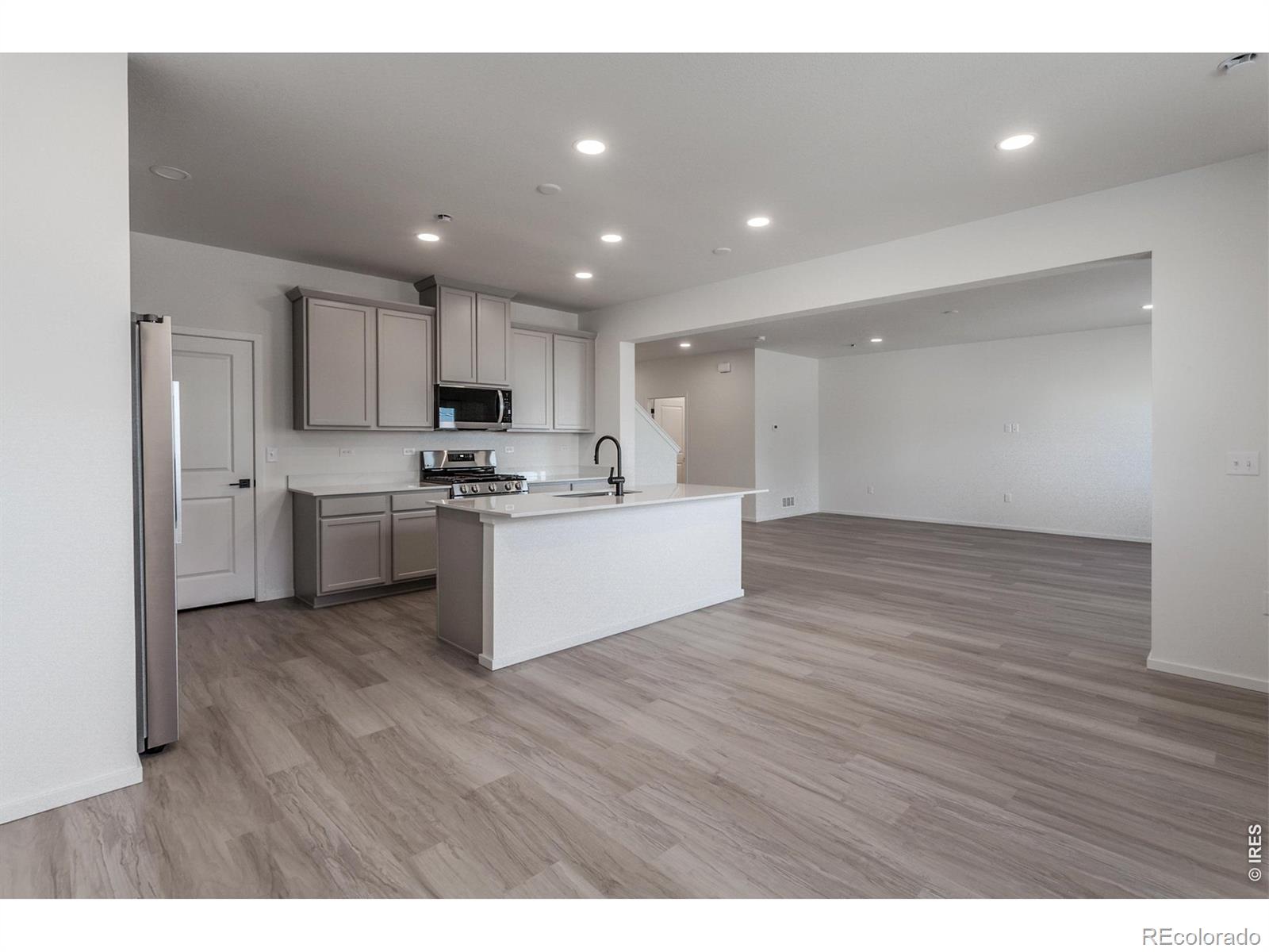 MLS Image #7 for 788  galloway drive,johnstown, Colorado