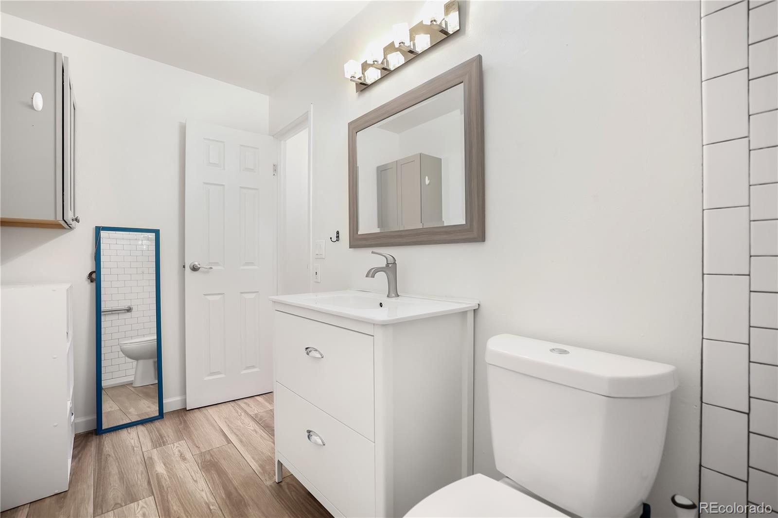 MLS Image #12 for 10150 e virginia avenue 7-204,denver, Colorado