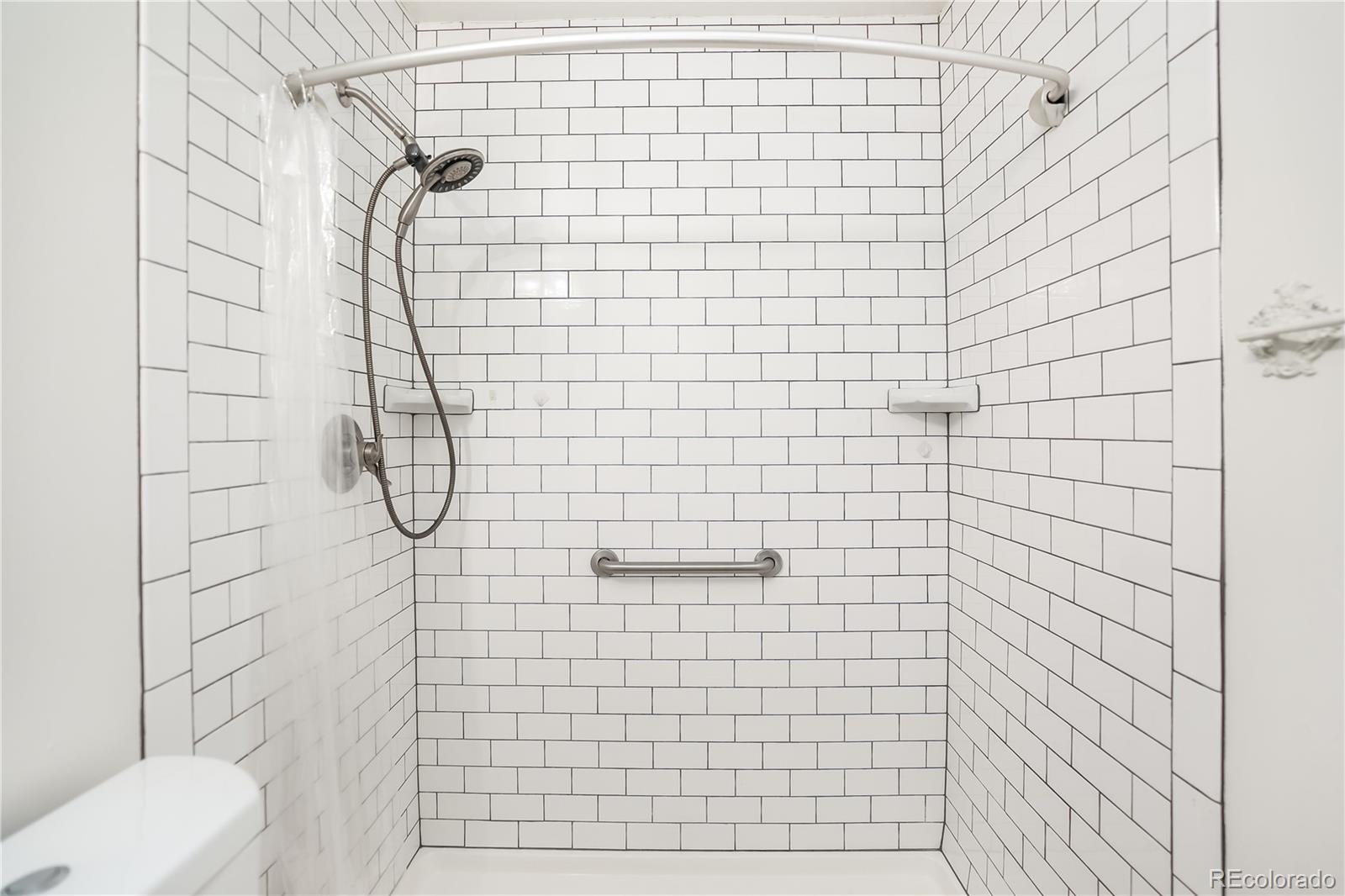 MLS Image #13 for 10150 e virginia avenue 7-204,denver, Colorado