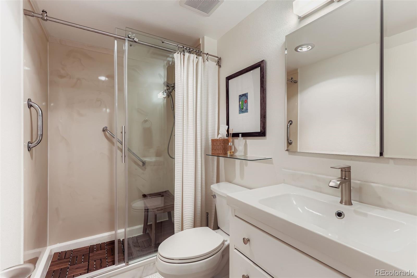 MLS Image #20 for 7877 e mississippi avenue 602,denver, Colorado