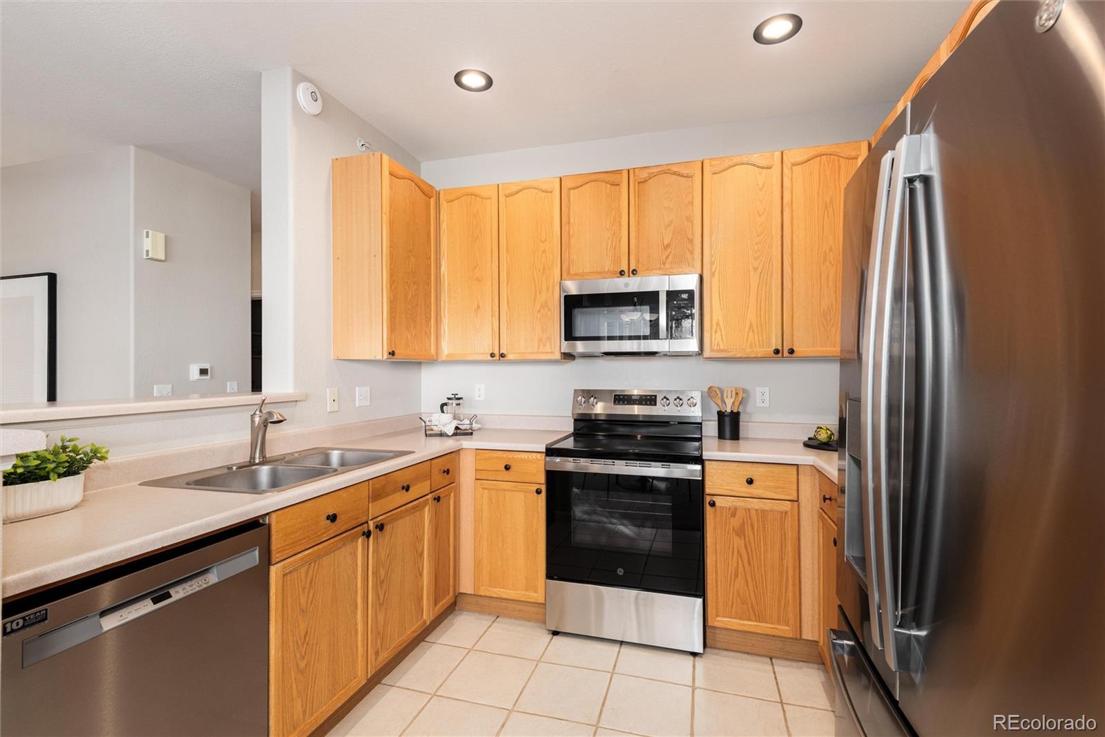 MLS Image #5 for 8465 s holland way 202,littleton, Colorado