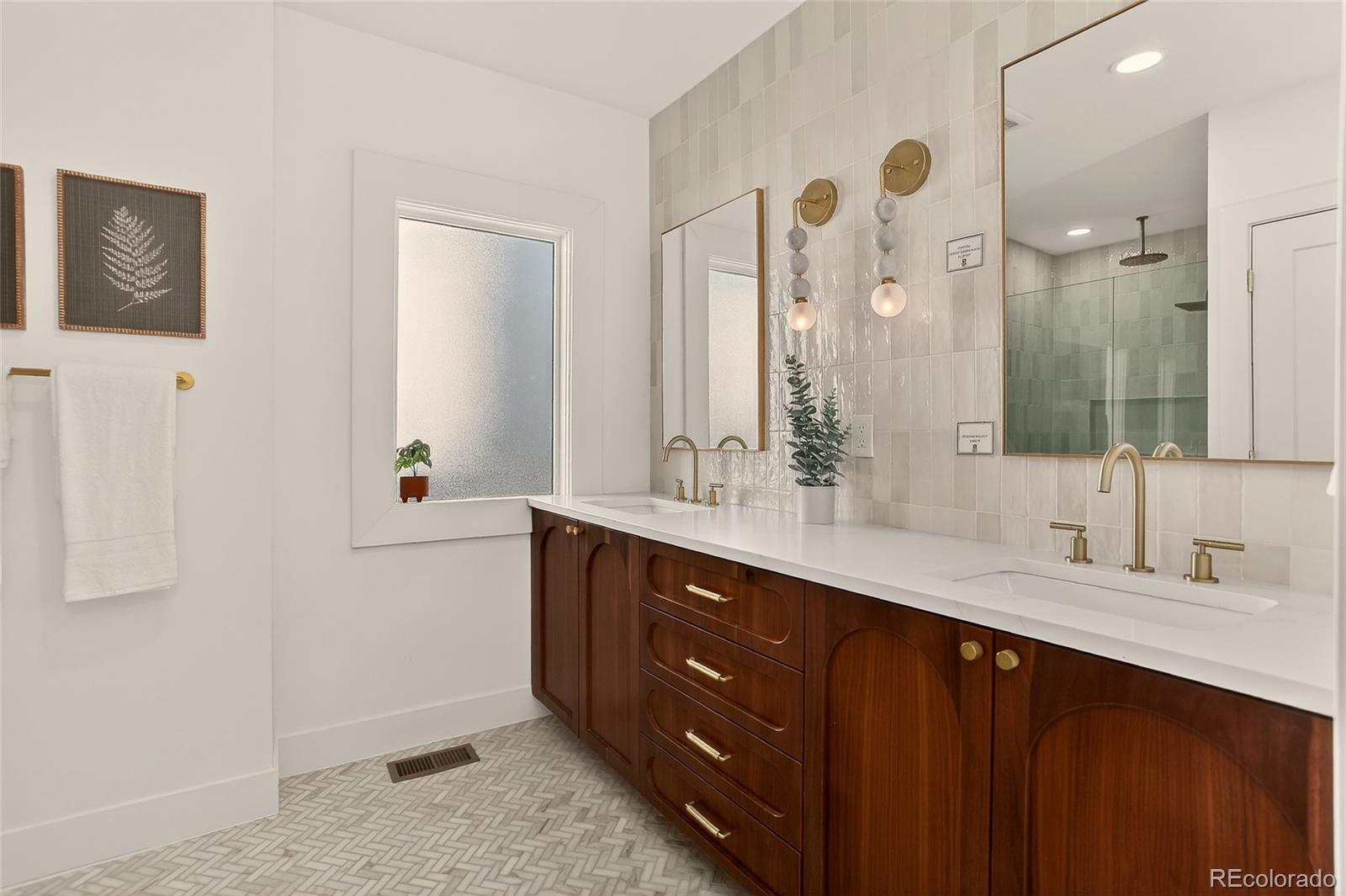 MLS Image #31 for 734 n downing street,denver, Colorado