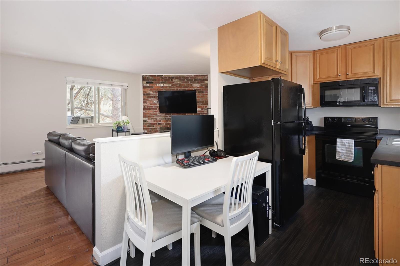 MLS Image #6 for 2700 s holly street,denver, Colorado