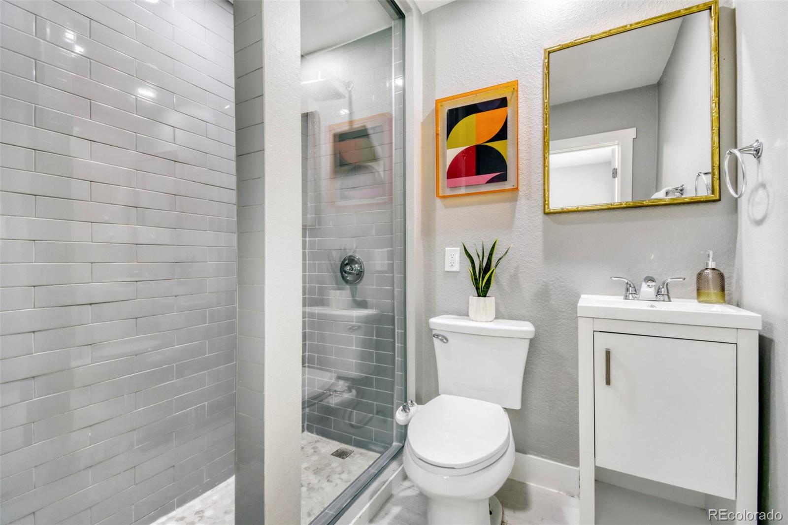 MLS Image #17 for 842  grove street,denver, Colorado