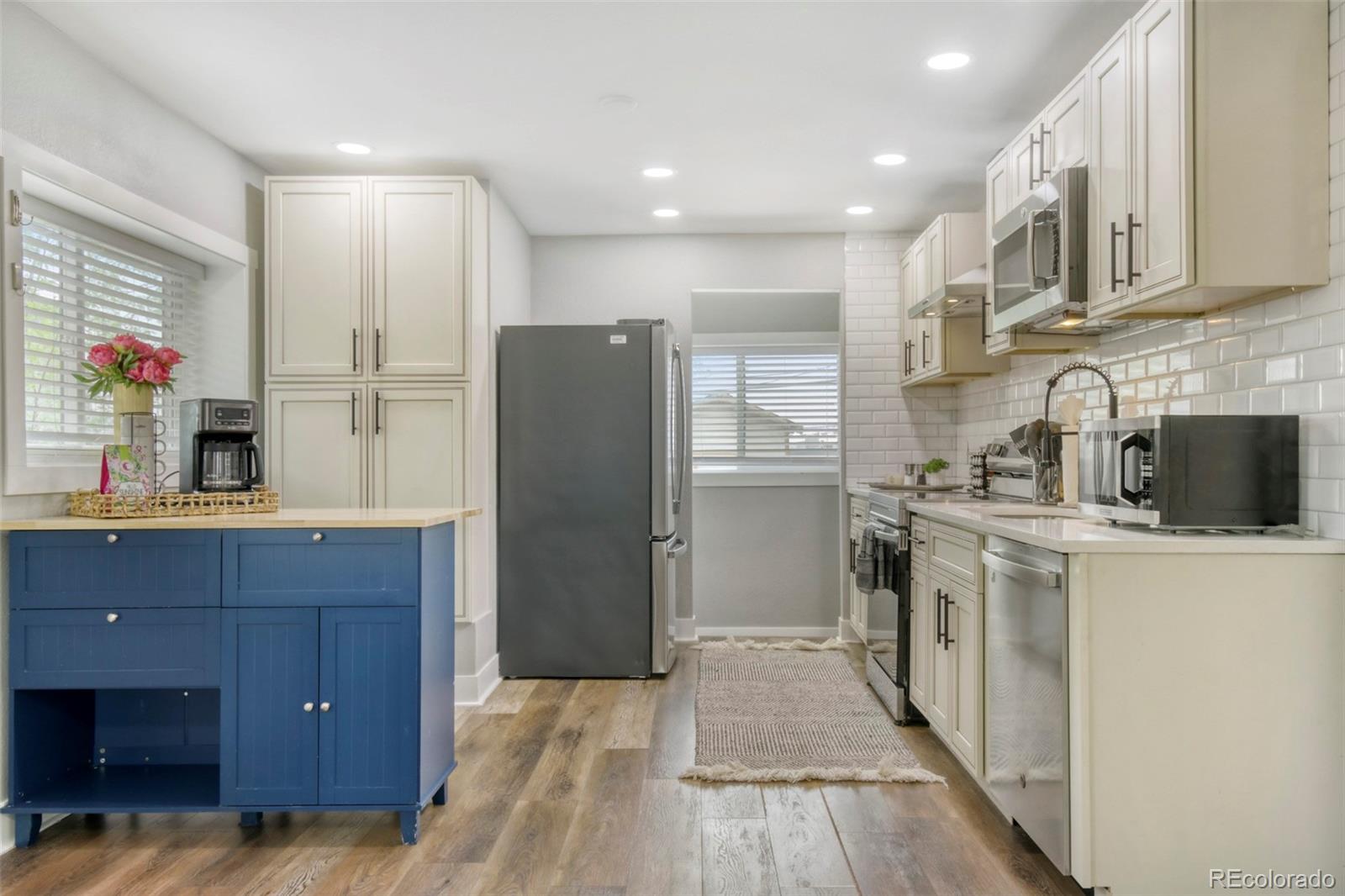 MLS Image #5 for 842  grove street,denver, Colorado
