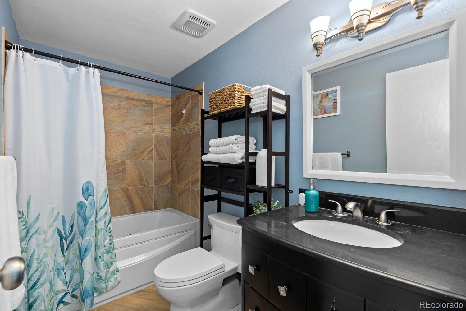 MLS Image #13 for 13  nome way a,aurora, Colorado