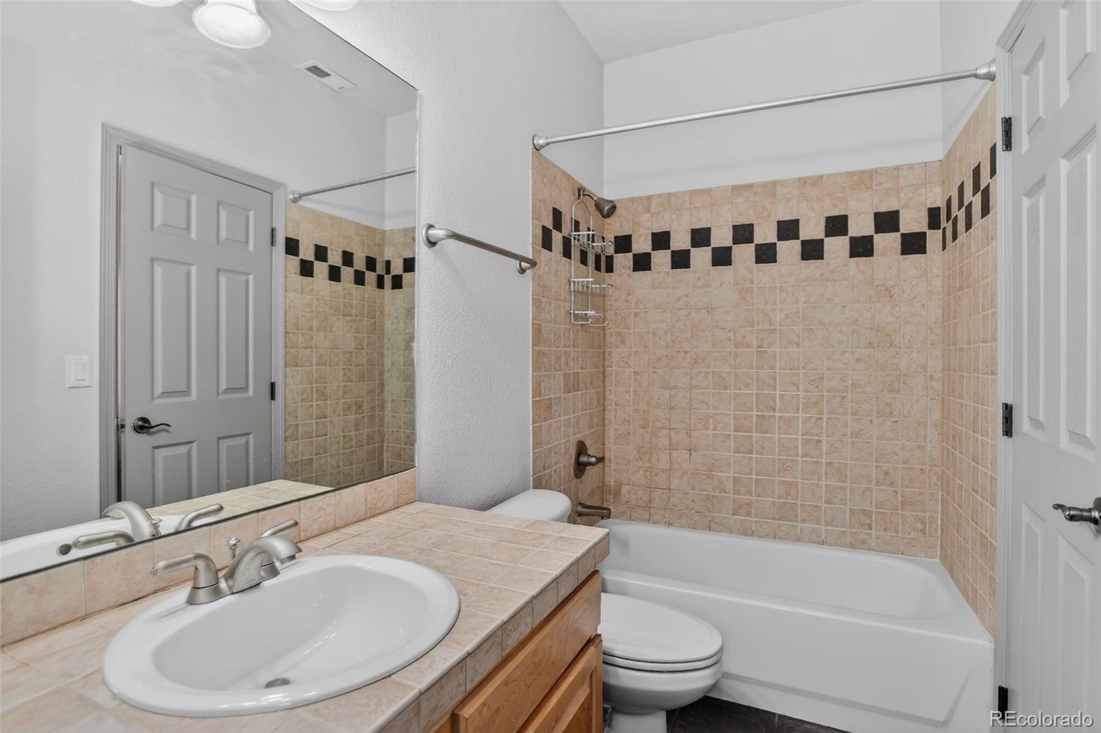 MLS Image #31 for 2222  collegiate drive,colorado springs, Colorado