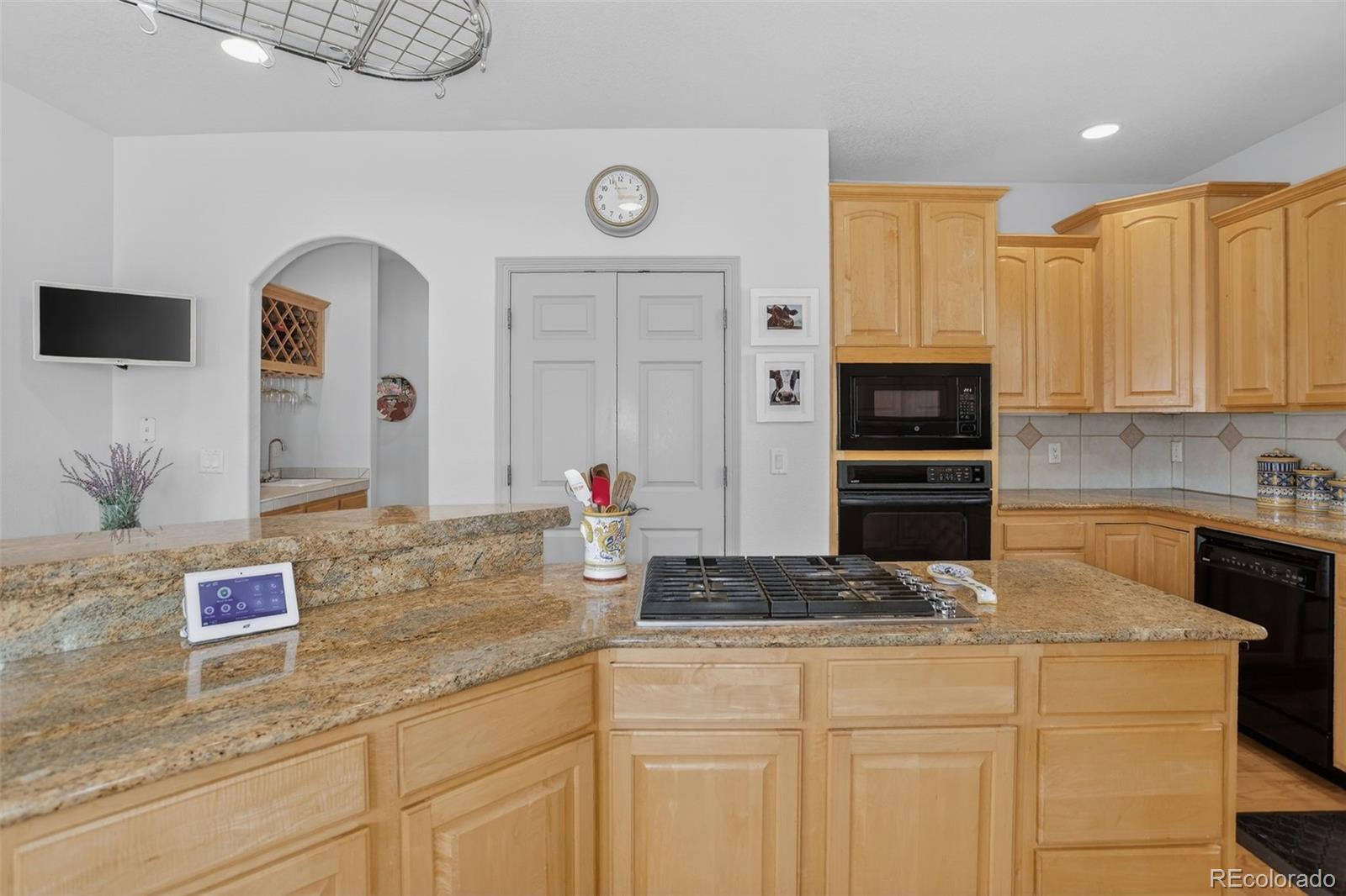 MLS Image #9 for 2222  collegiate drive,colorado springs, Colorado