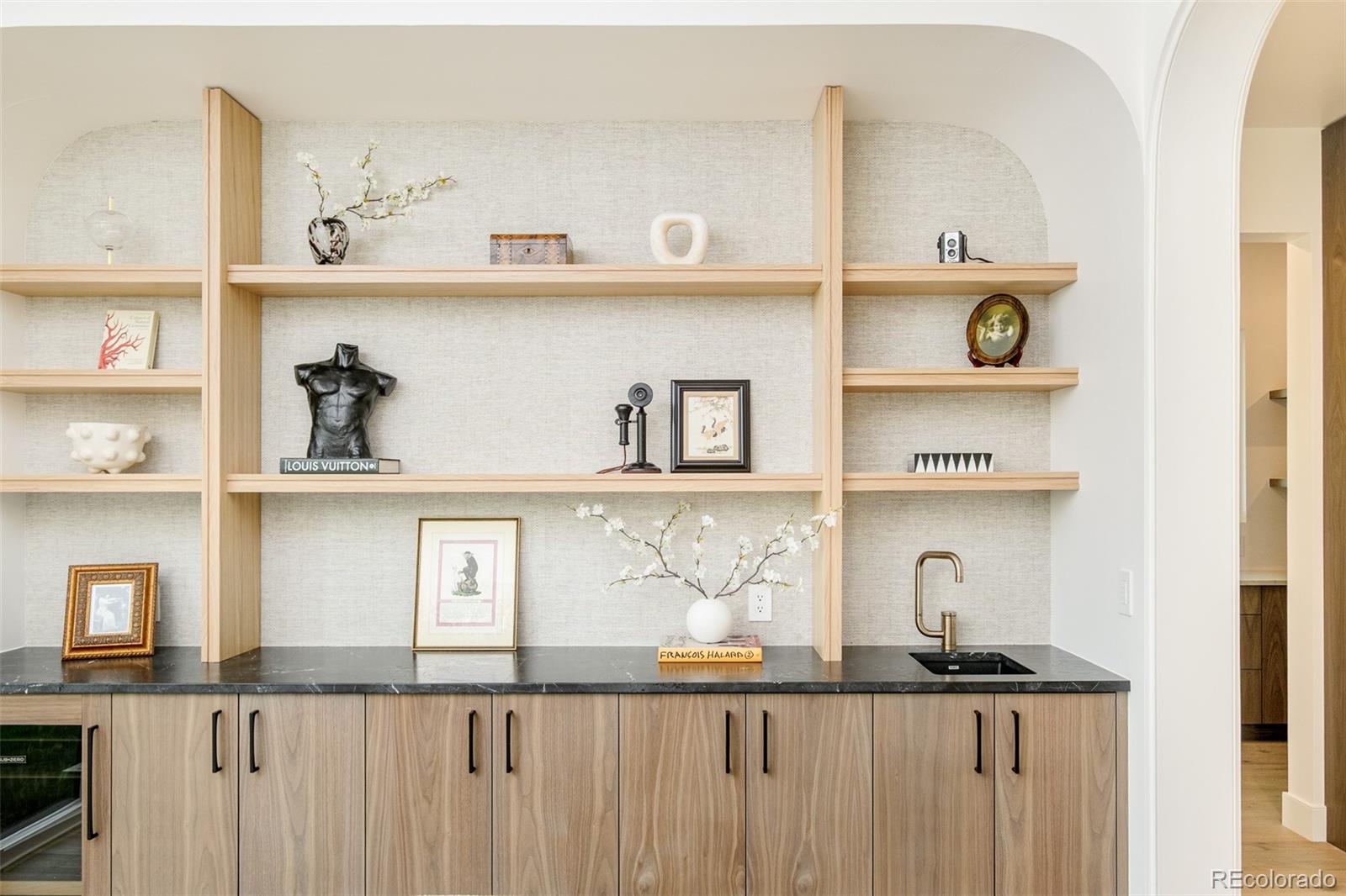 MLS Image #16 for 1253 s high street,denver, Colorado