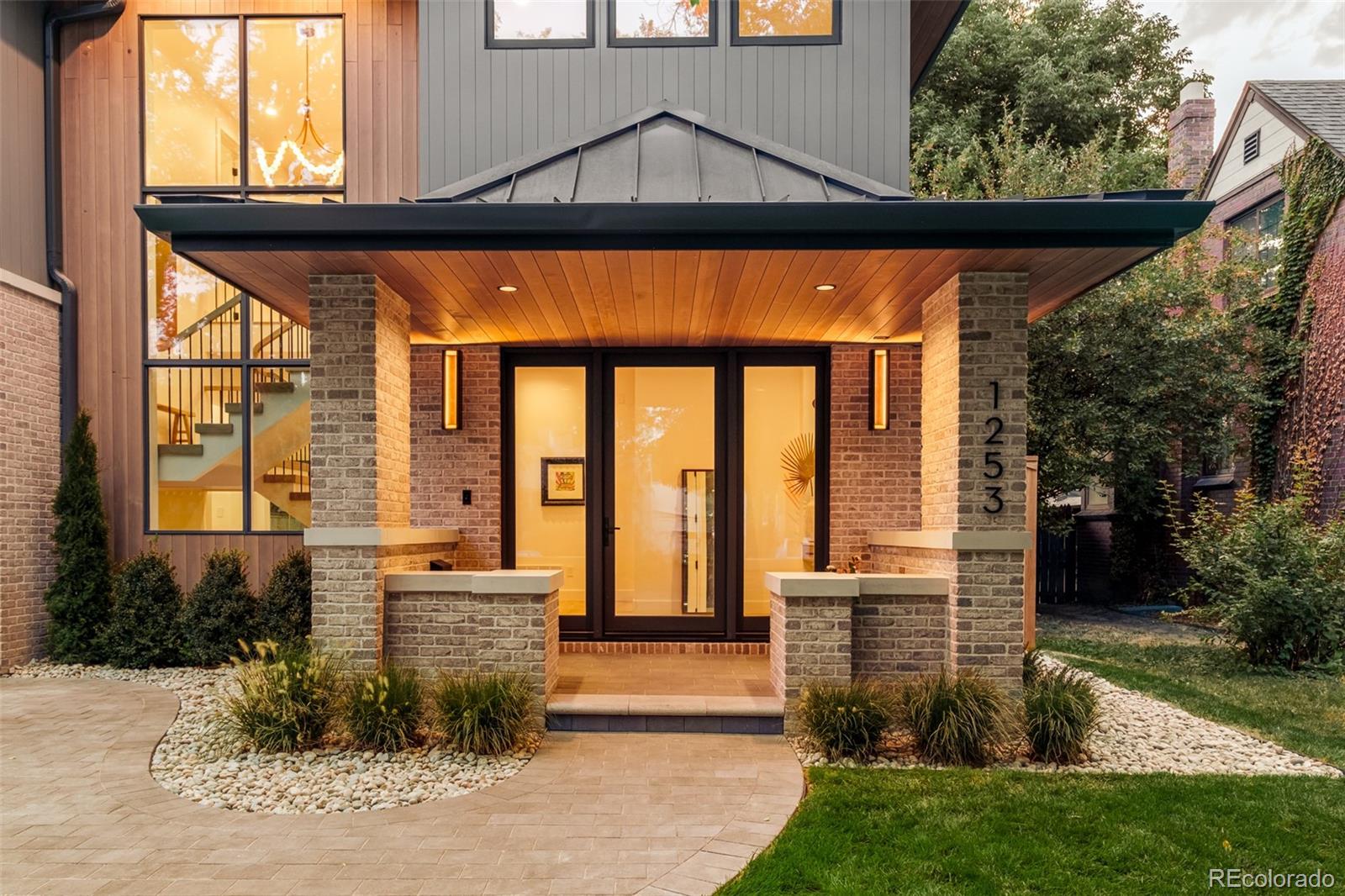 MLS Image #2 for 1253 s high street,denver, Colorado