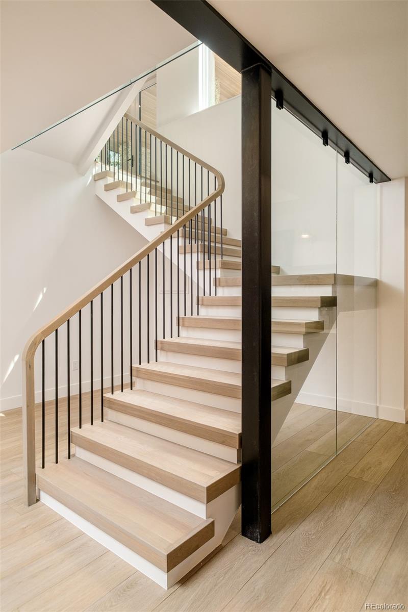 MLS Image #34 for 1253 s high street,denver, Colorado