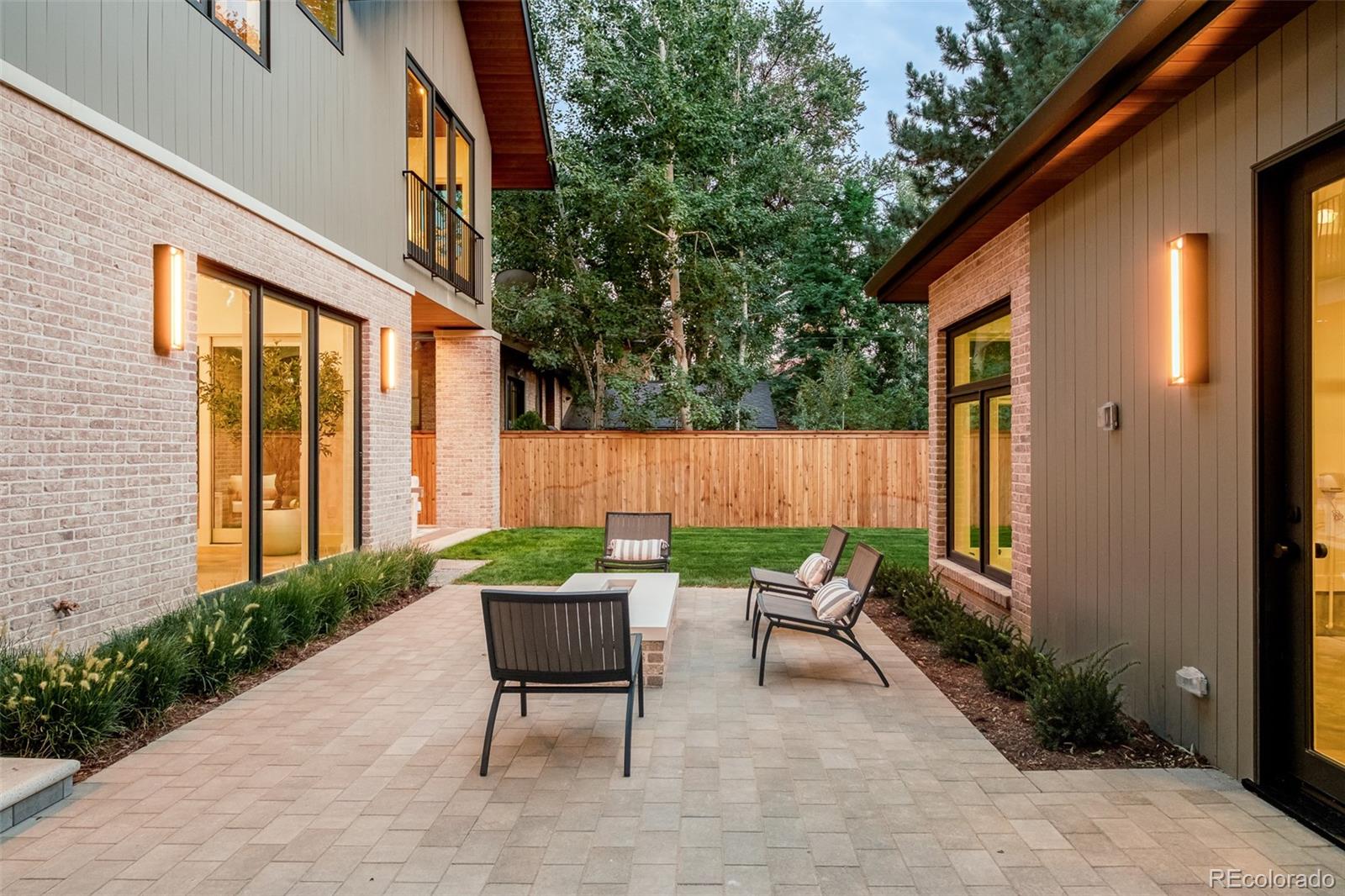 MLS Image #37 for 1253 s high street,denver, Colorado