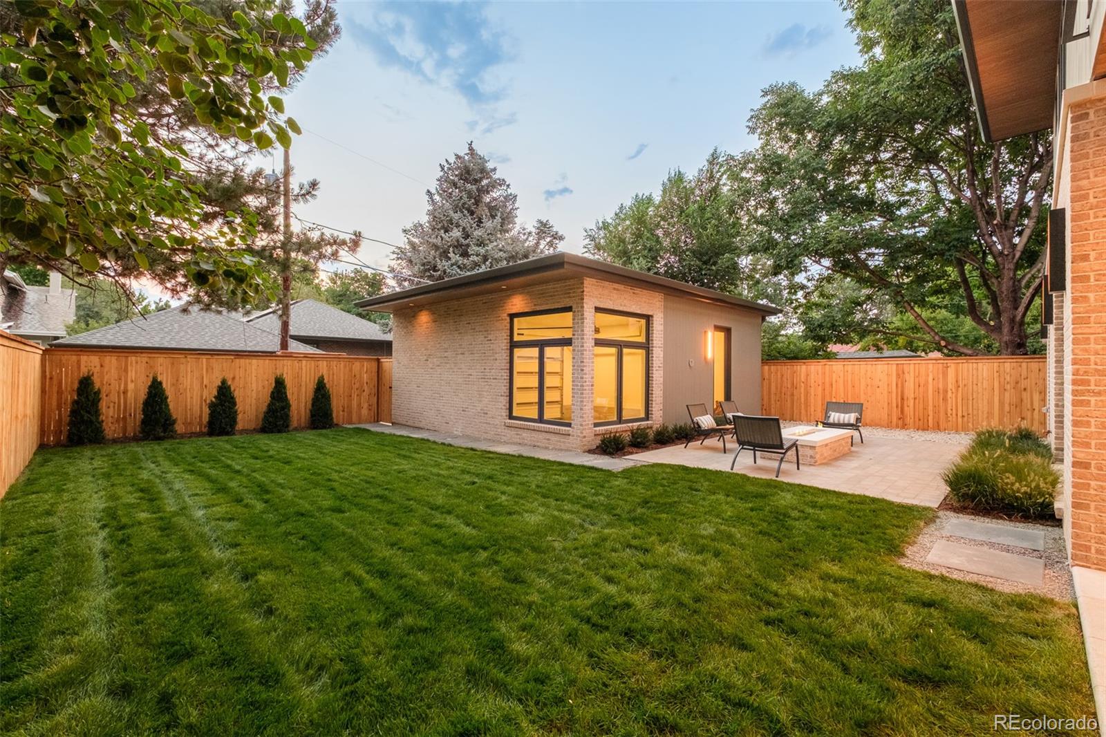 MLS Image #41 for 1253 s high street,denver, Colorado
