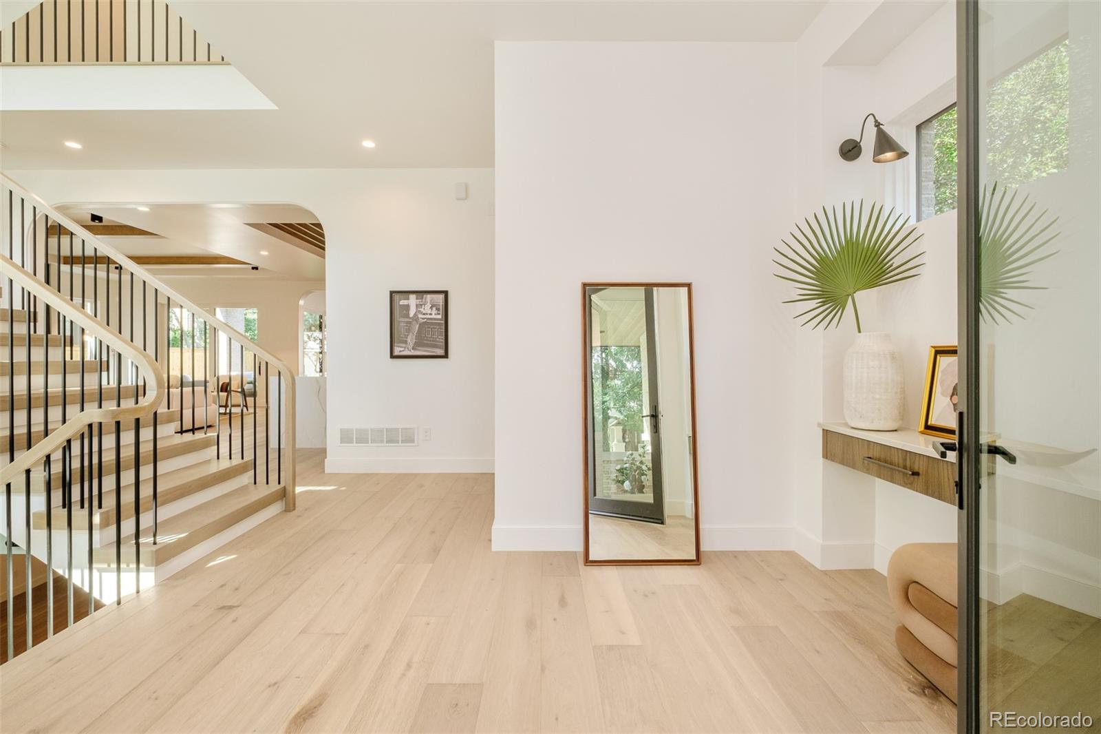 MLS Image #6 for 1253 s high street,denver, Colorado