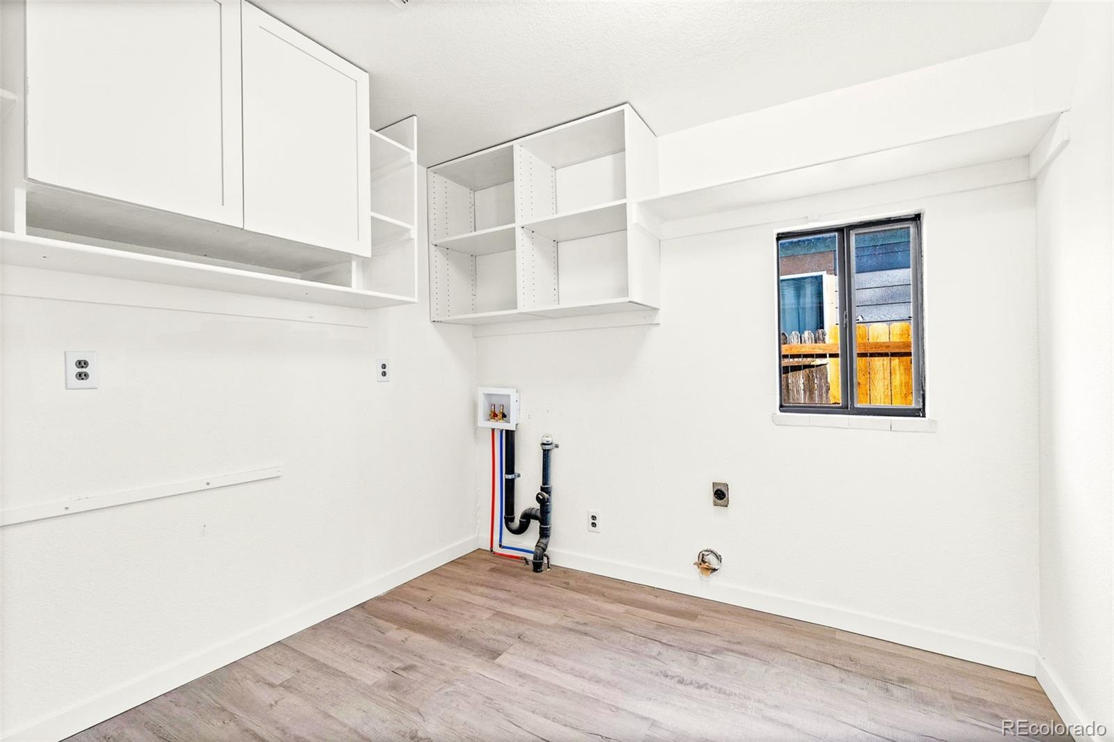 MLS Image #11 for 6743  king street,denver, Colorado