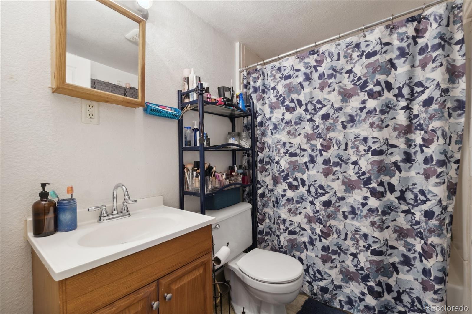 MLS Image #18 for 6743  king street,denver, Colorado