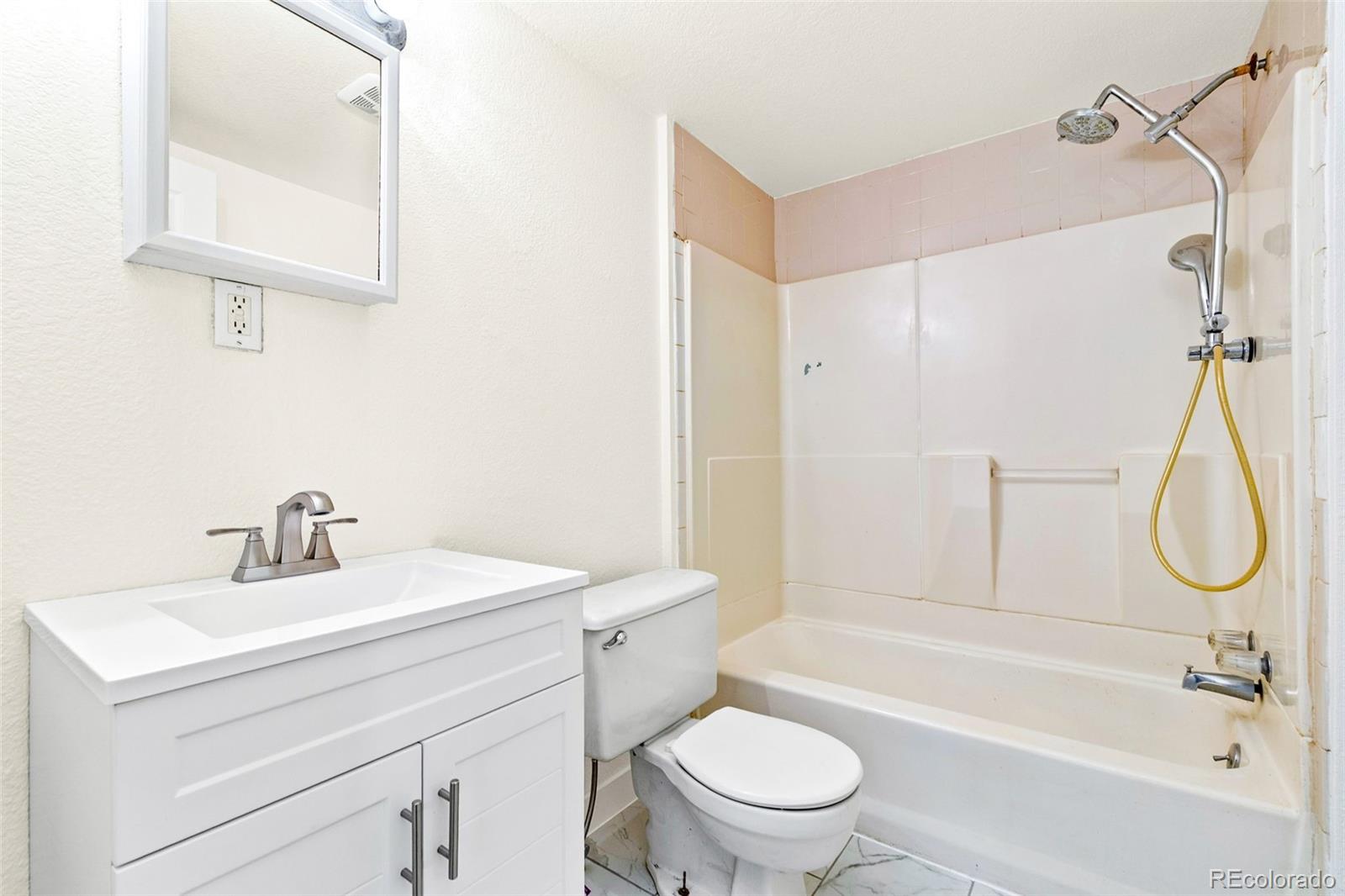 MLS Image #6 for 6743  king street,denver, Colorado