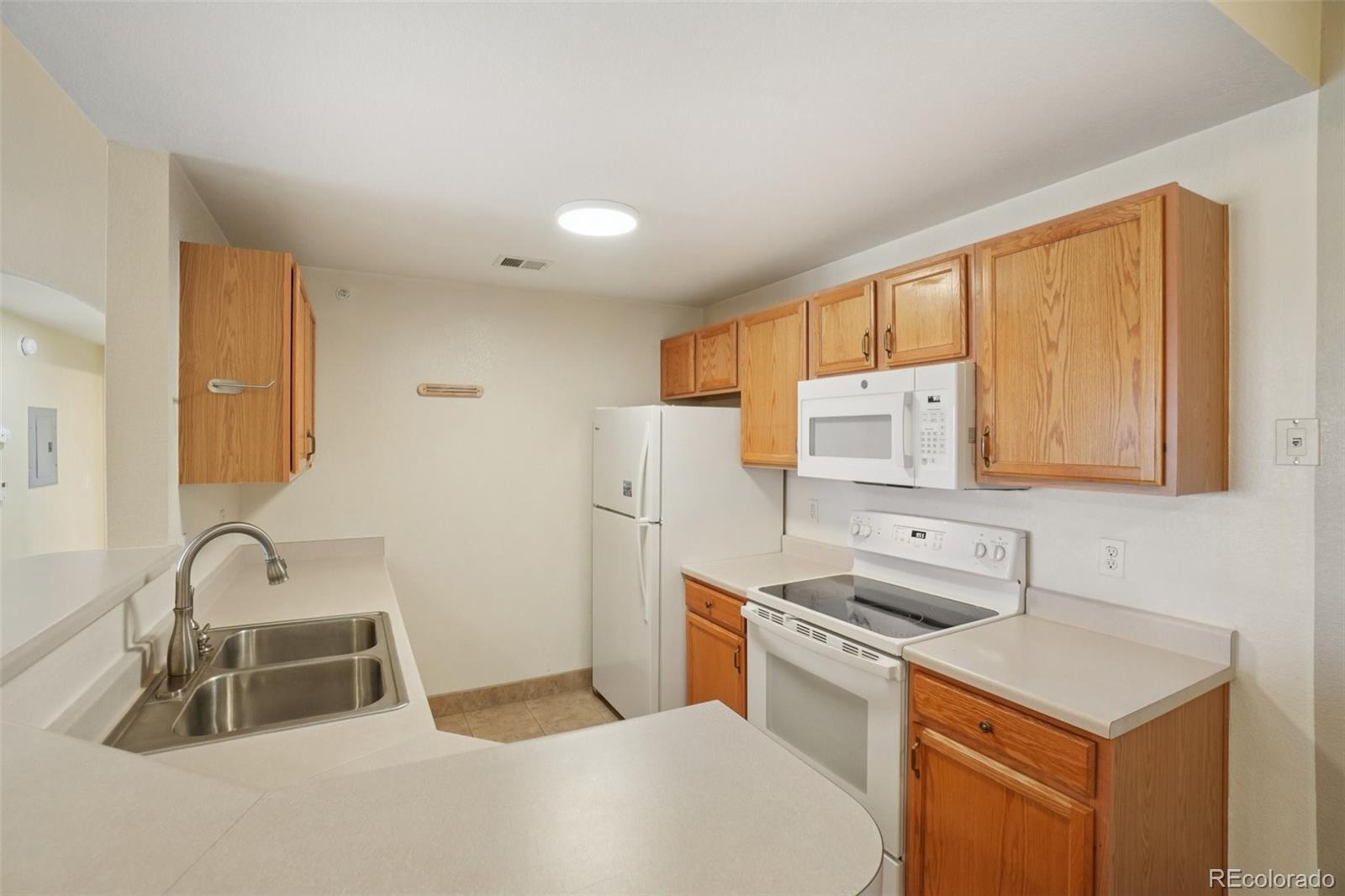 MLS Image #11 for 7440 s blackhawk street 4-305,englewood, Colorado