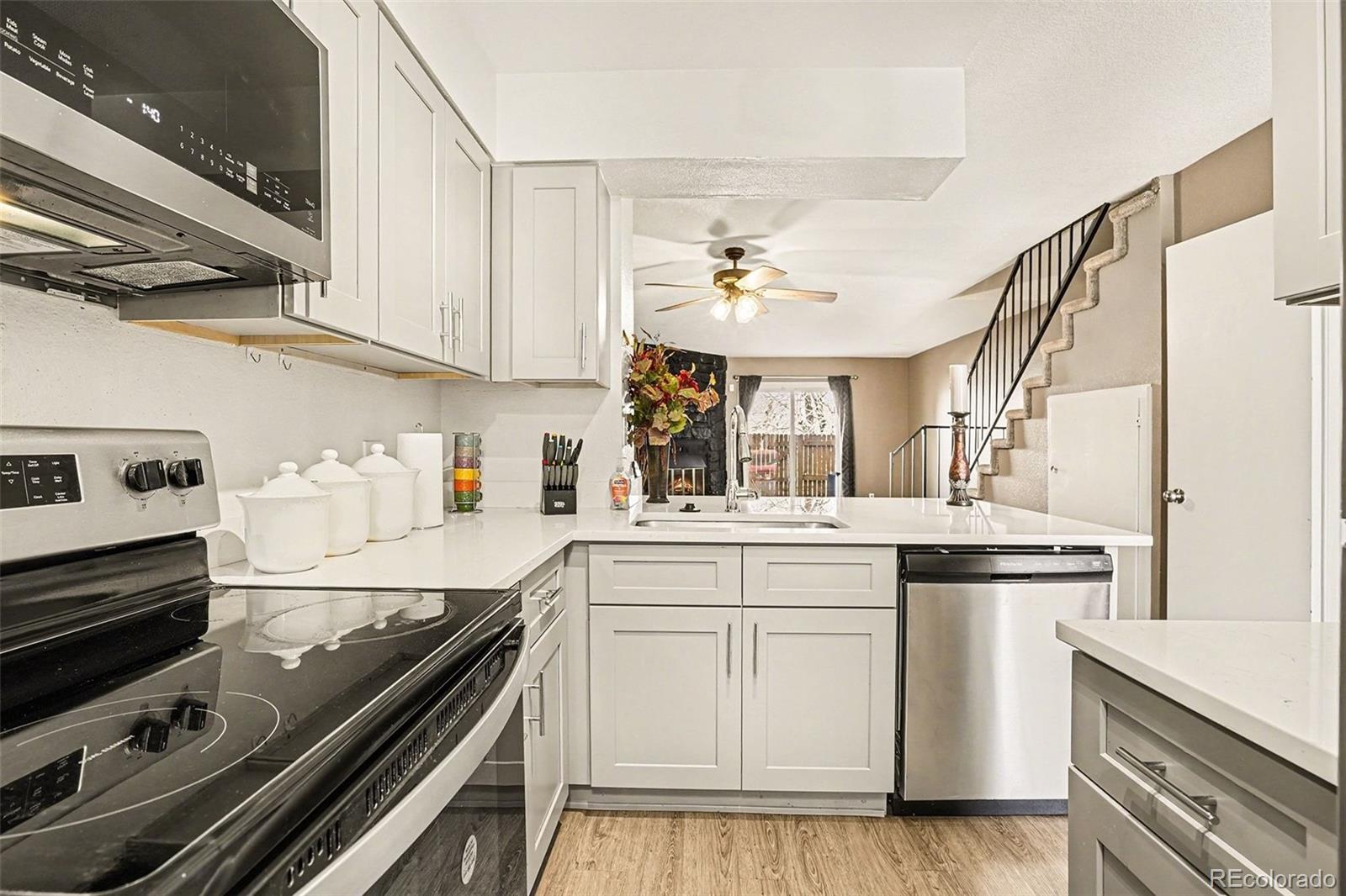 MLS Image #3 for 1662 s idalia circle n,aurora, Colorado