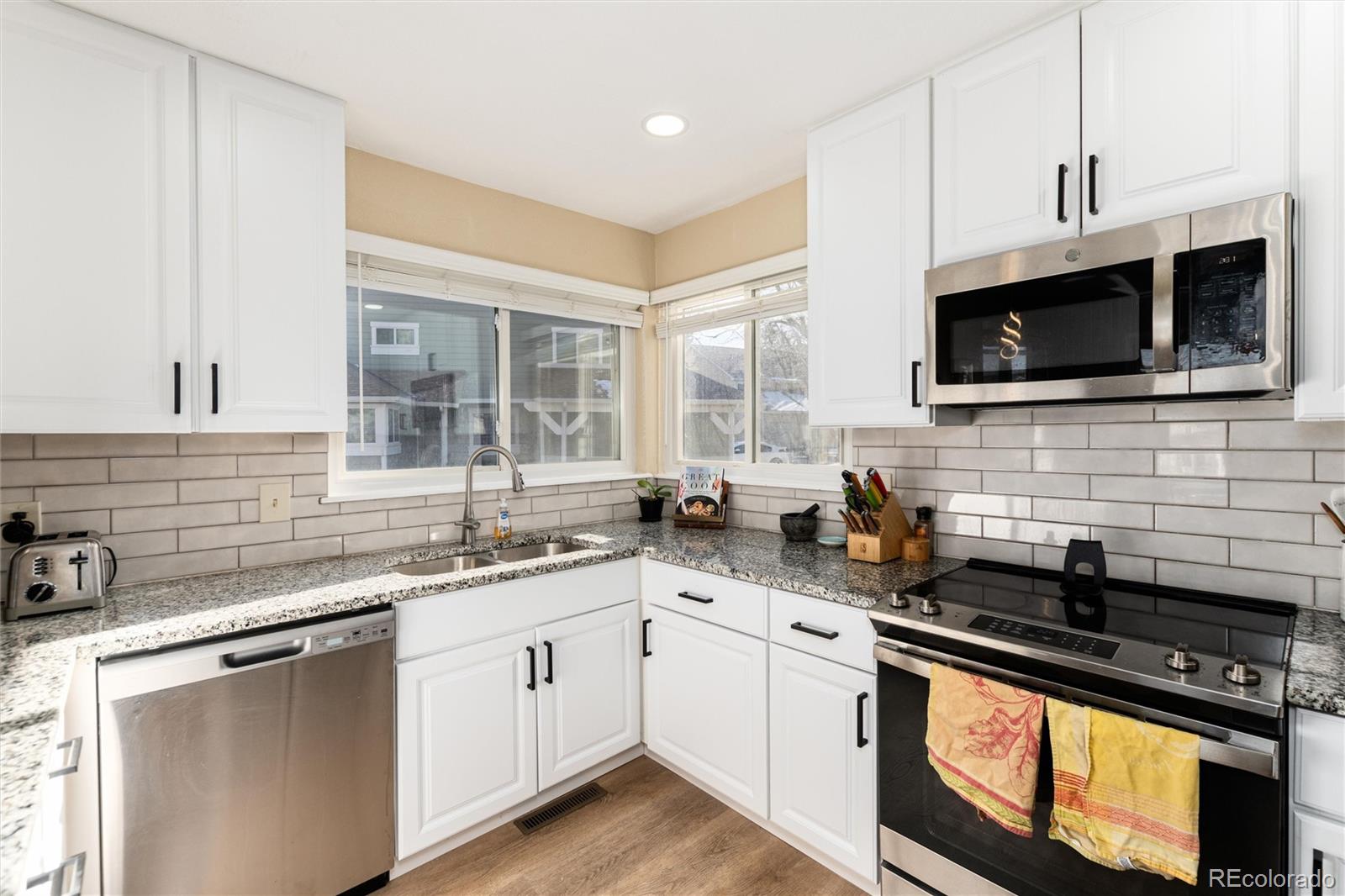MLS Image #18 for 4010 s rifle way ,aurora, Colorado
