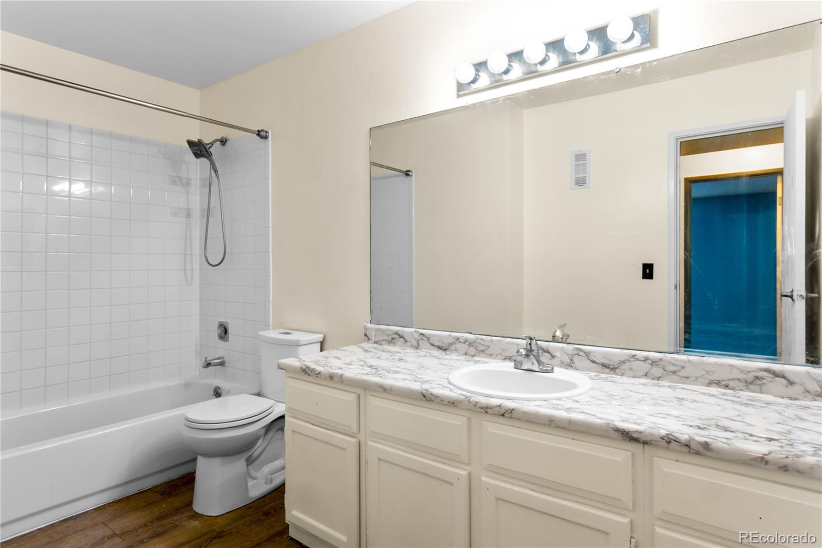 MLS Image #17 for 3344 s ammons street,lakewood, Colorado