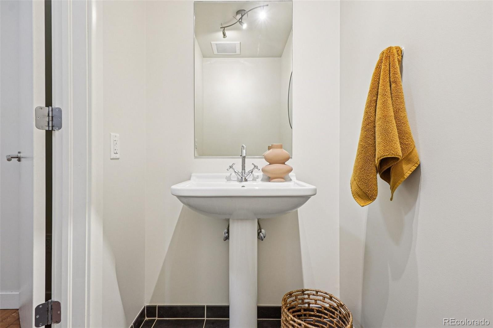 MLS Image #10 for 410  acoma street 206,denver, Colorado