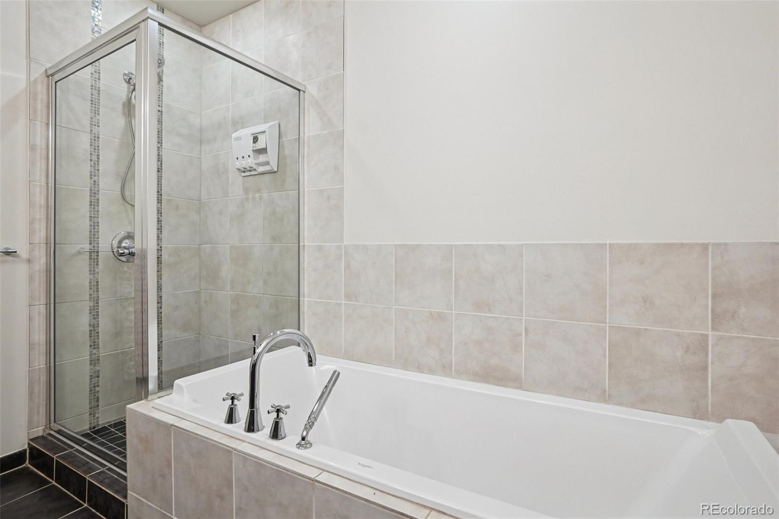 MLS Image #17 for 410  acoma street 206,denver, Colorado