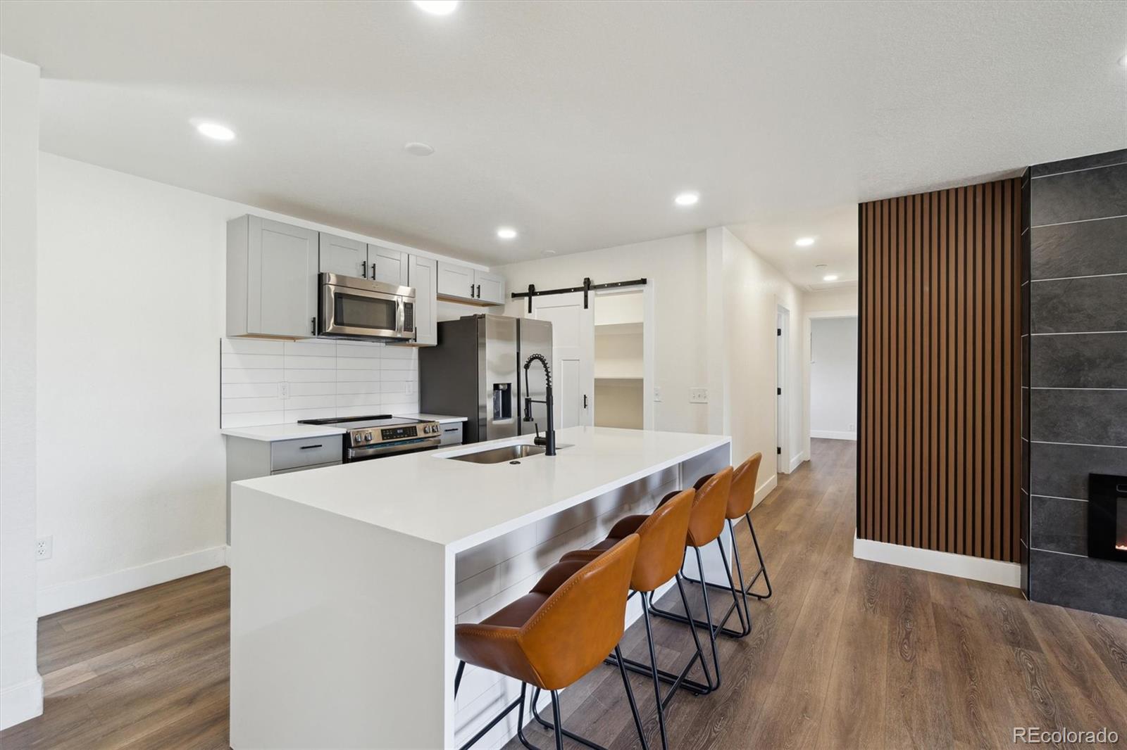 MLS Image #10 for 2840  cottonwood drive,denver, Colorado