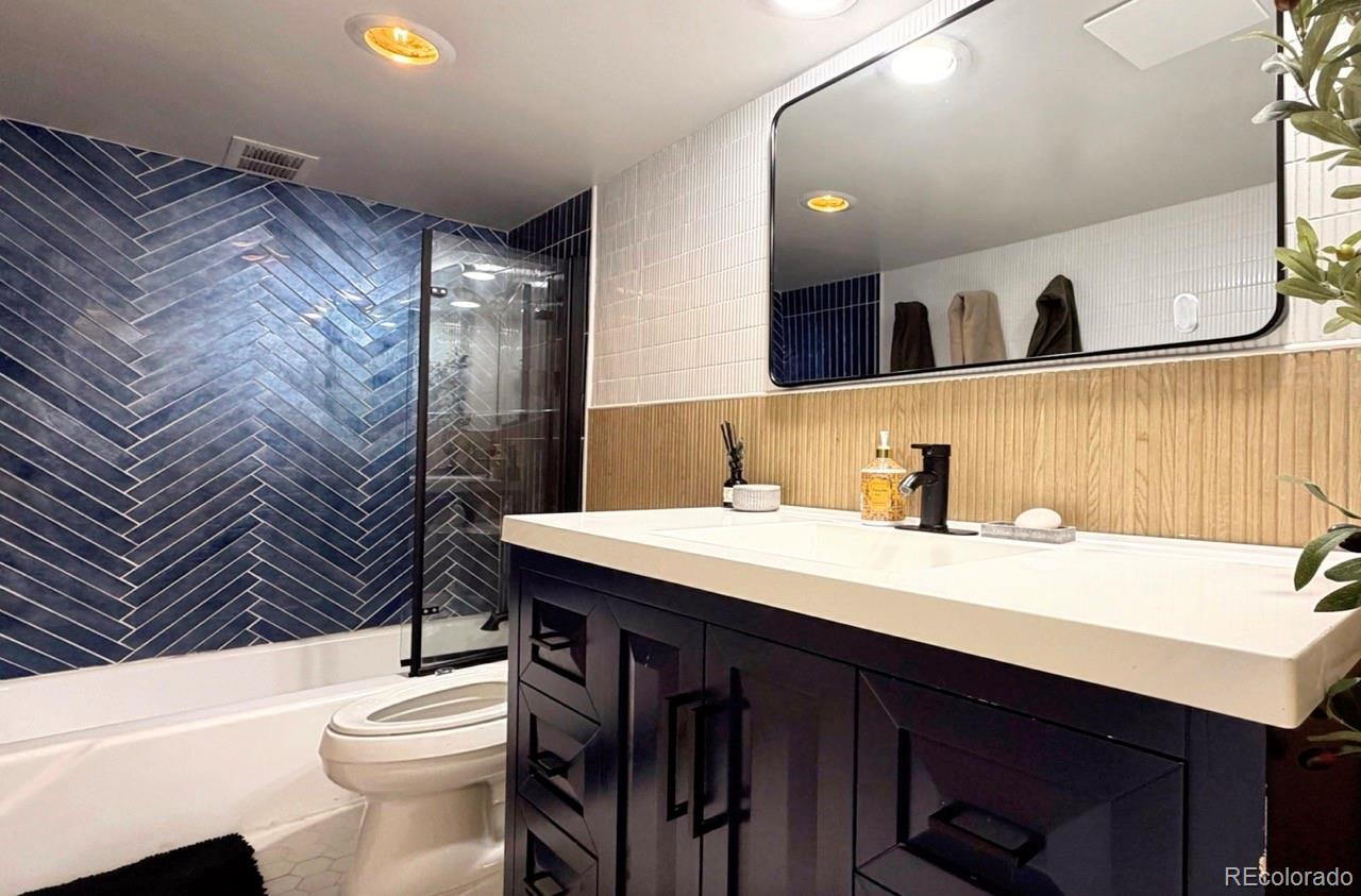 MLS Image #10 for 790 n washington street 206,denver, Colorado