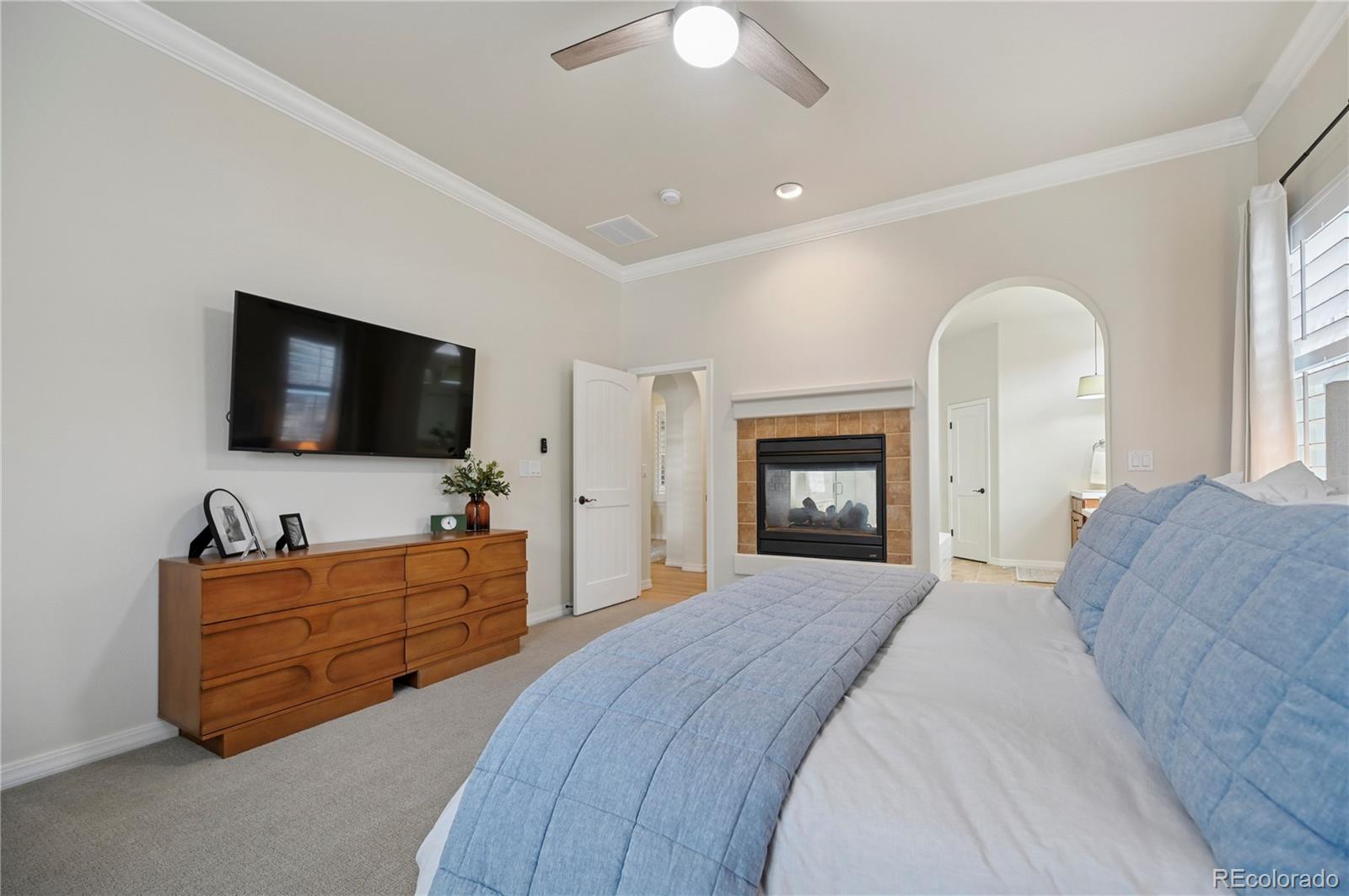MLS Image #12 for 3020  hollycrest drive,colorado springs, Colorado