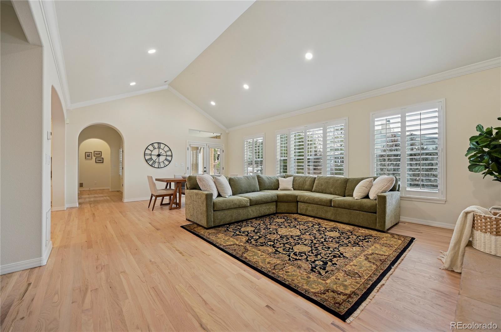 MLS Image #20 for 3020  hollycrest drive,colorado springs, Colorado