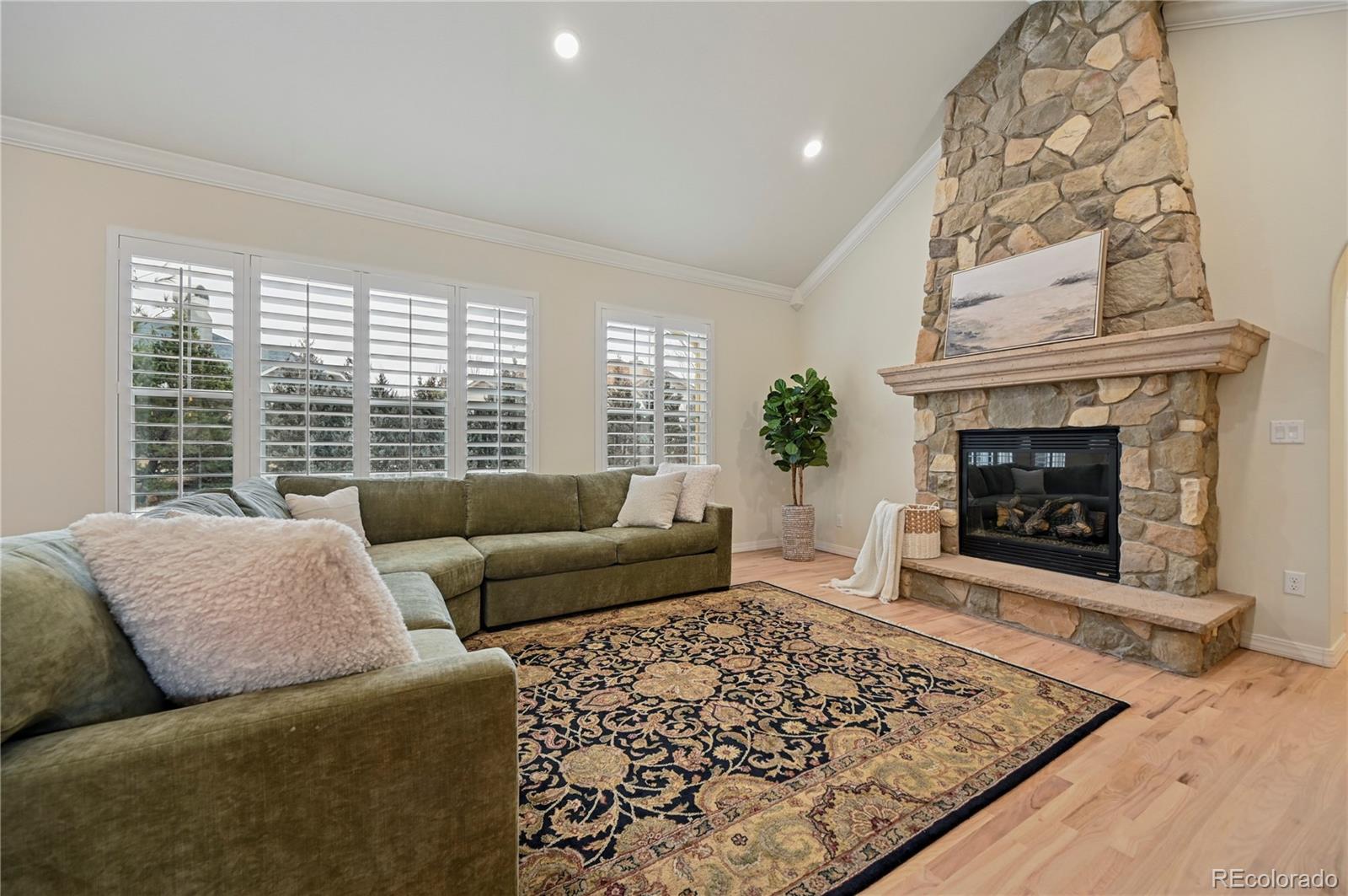 MLS Image #21 for 3020  hollycrest drive,colorado springs, Colorado