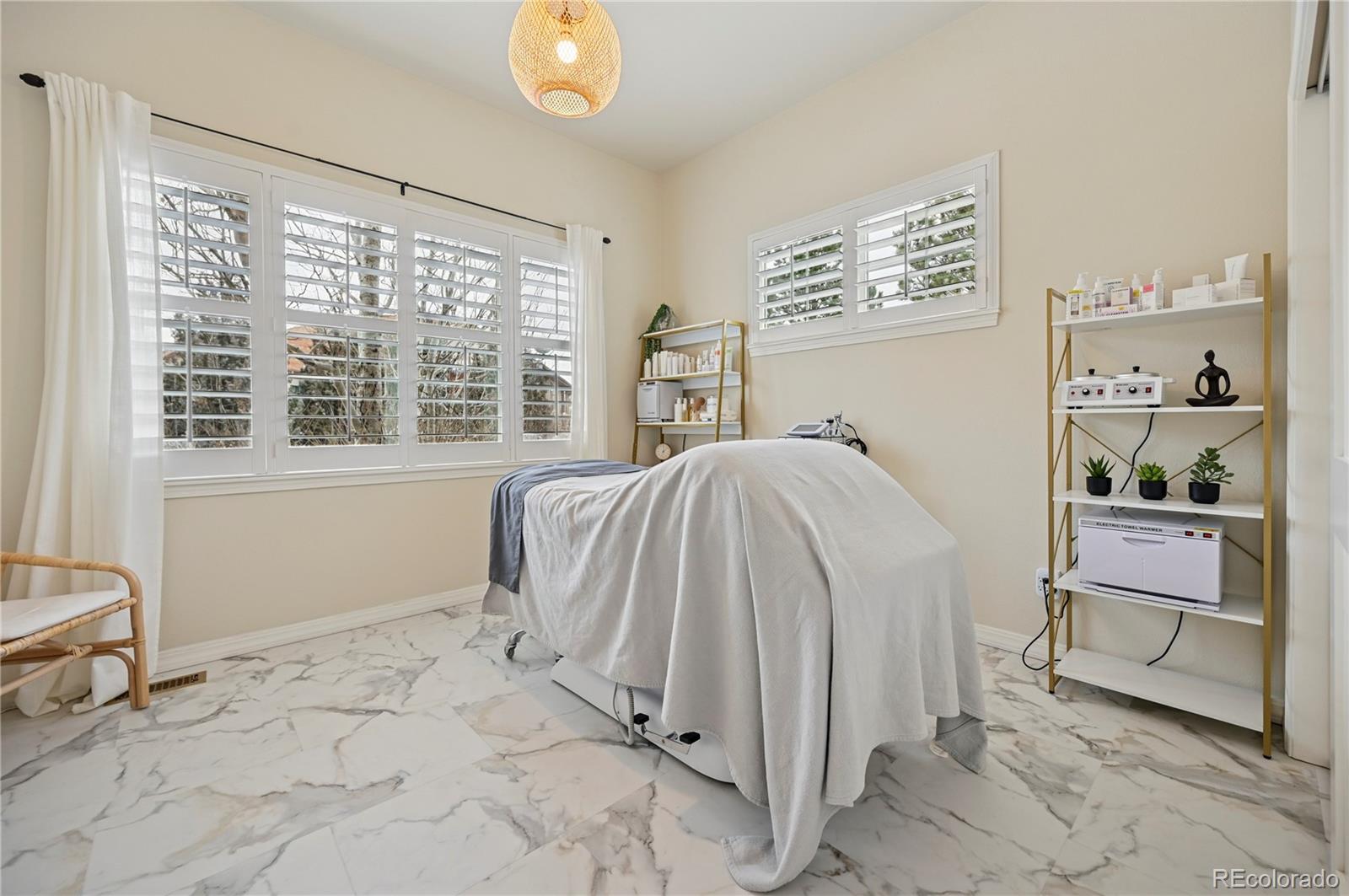 MLS Image #23 for 3020  hollycrest drive,colorado springs, Colorado
