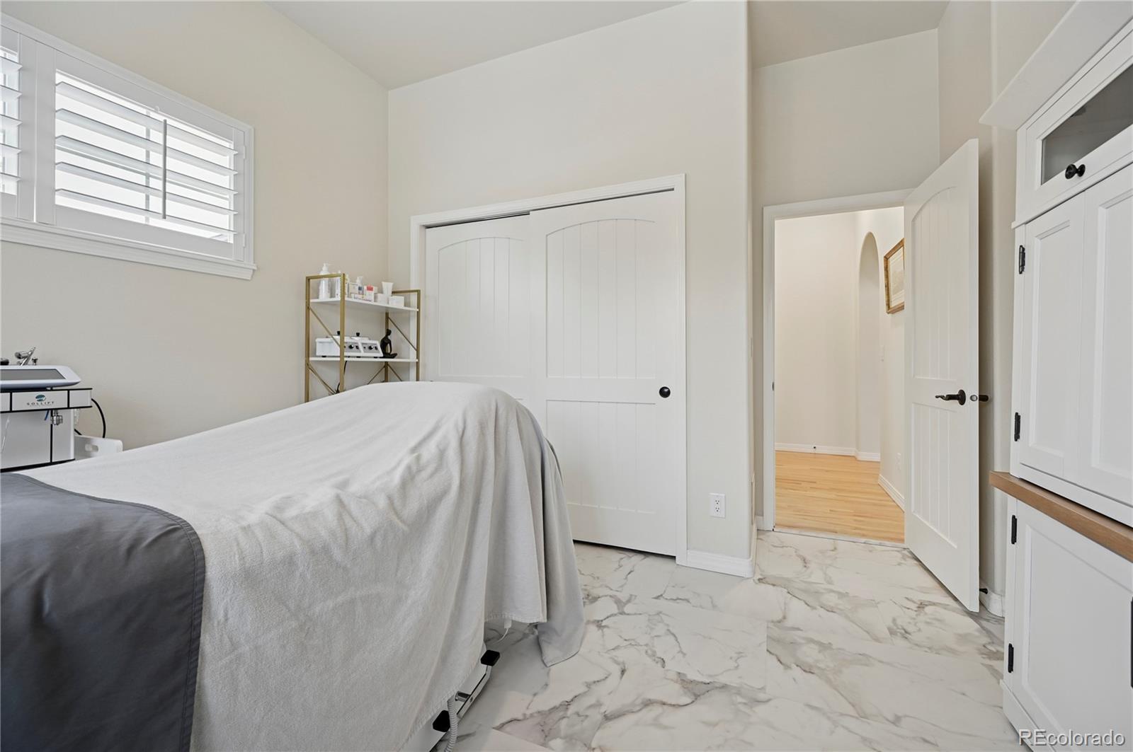 MLS Image #24 for 3020  hollycrest drive,colorado springs, Colorado