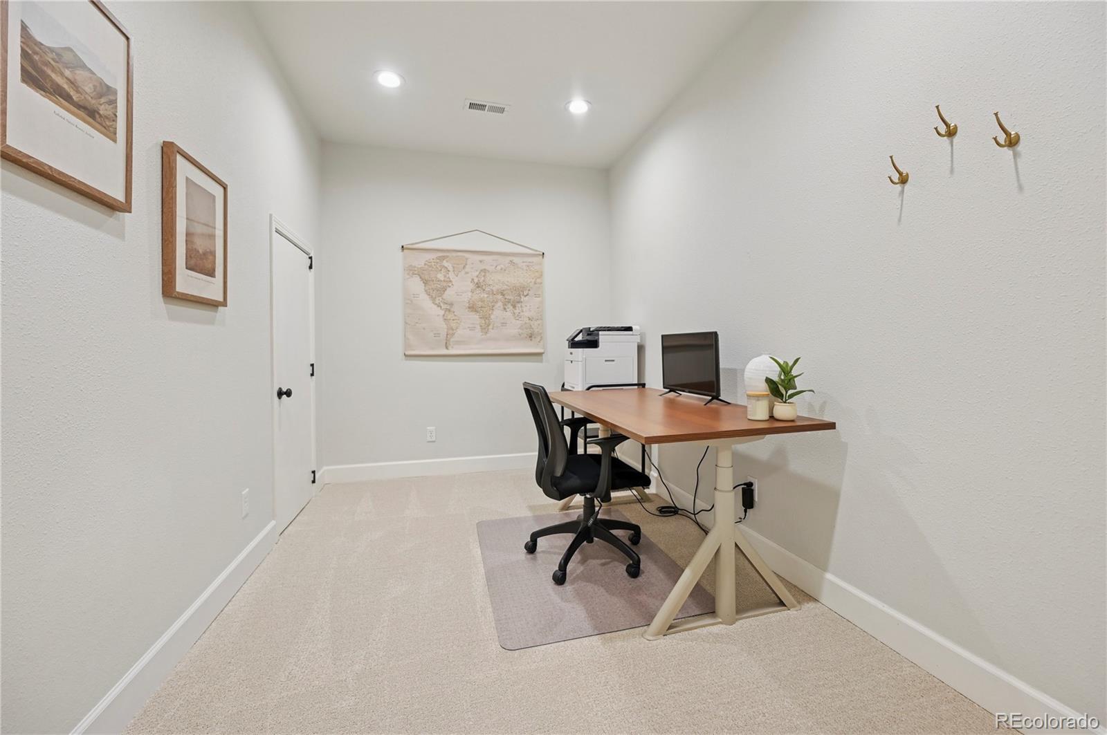 MLS Image #28 for 3020  hollycrest drive,colorado springs, Colorado