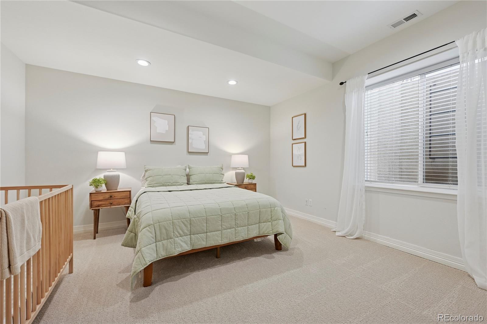 MLS Image #36 for 3020  hollycrest drive,colorado springs, Colorado