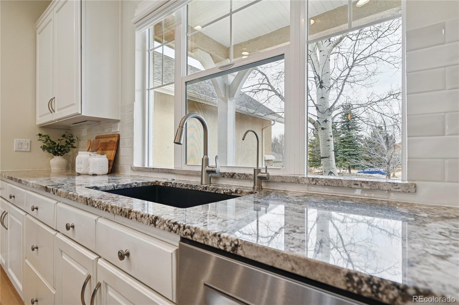 MLS Image #6 for 3020  hollycrest drive,colorado springs, Colorado