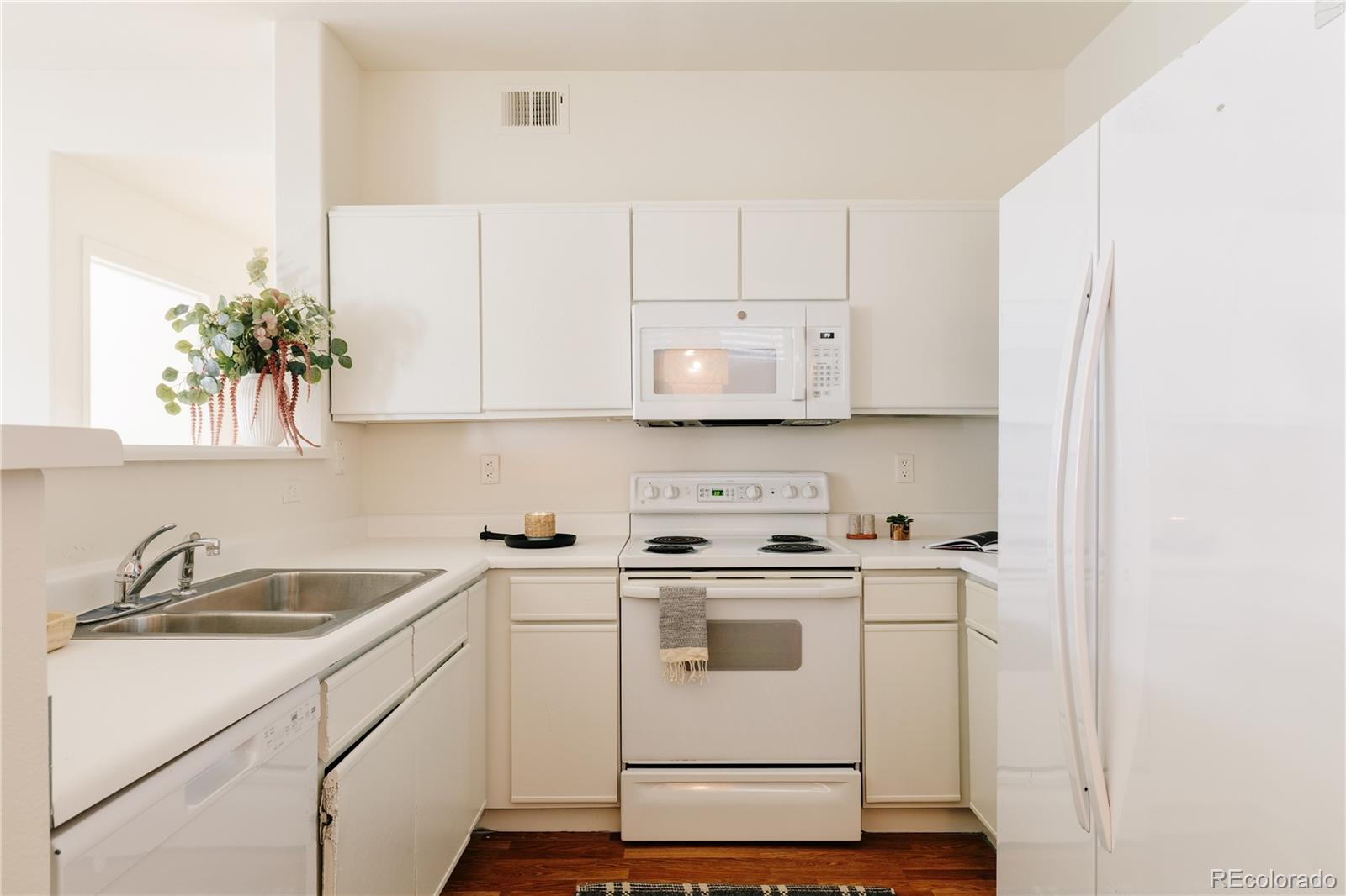 MLS Image #9 for 8500 e jefferson avenue,denver, Colorado
