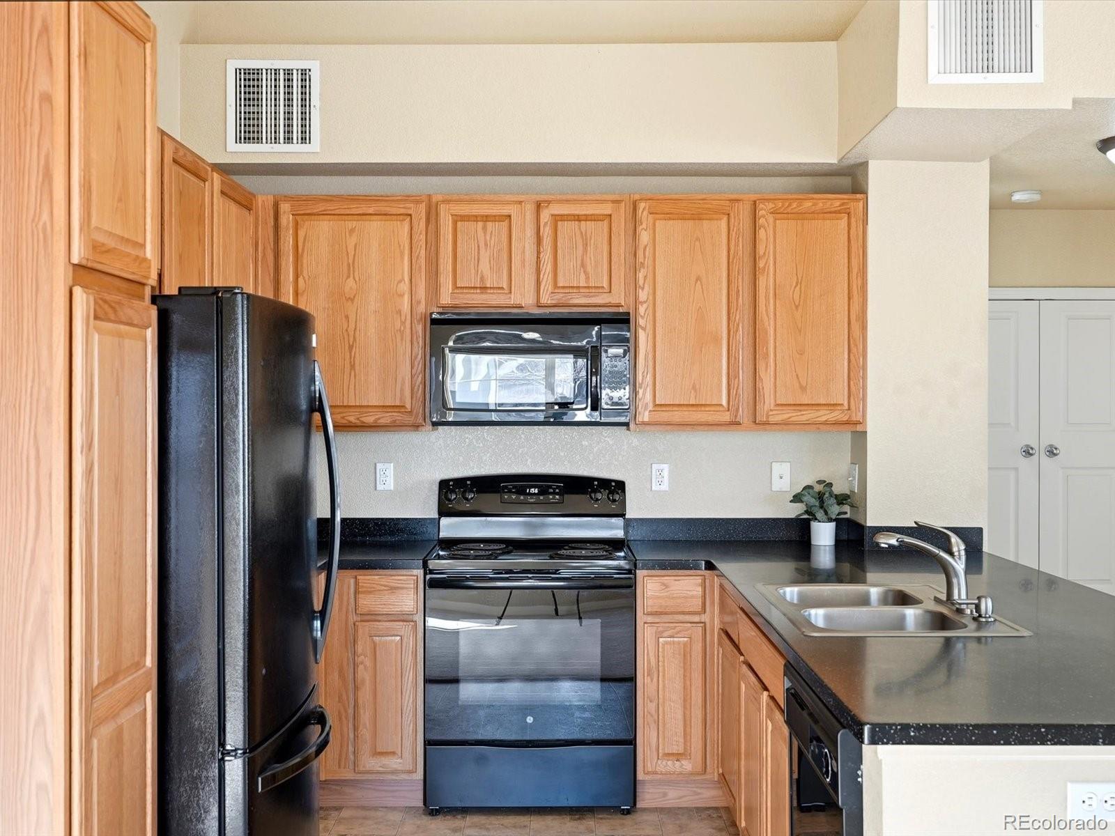 MLS Image #4 for 9585  pearl circle 203,parker, Colorado