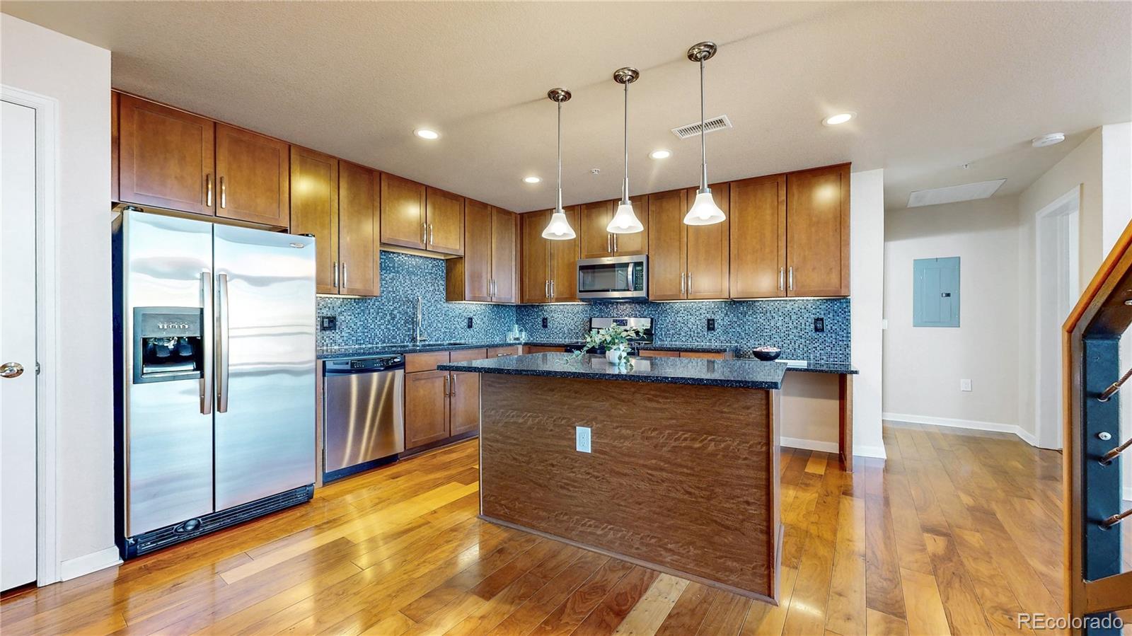 MLS Image #10 for 8185 e lowry boulevard,denver, Colorado