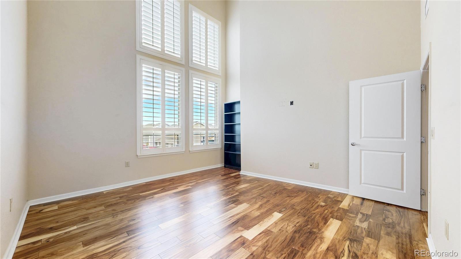 MLS Image #15 for 8185 e lowry boulevard,denver, Colorado