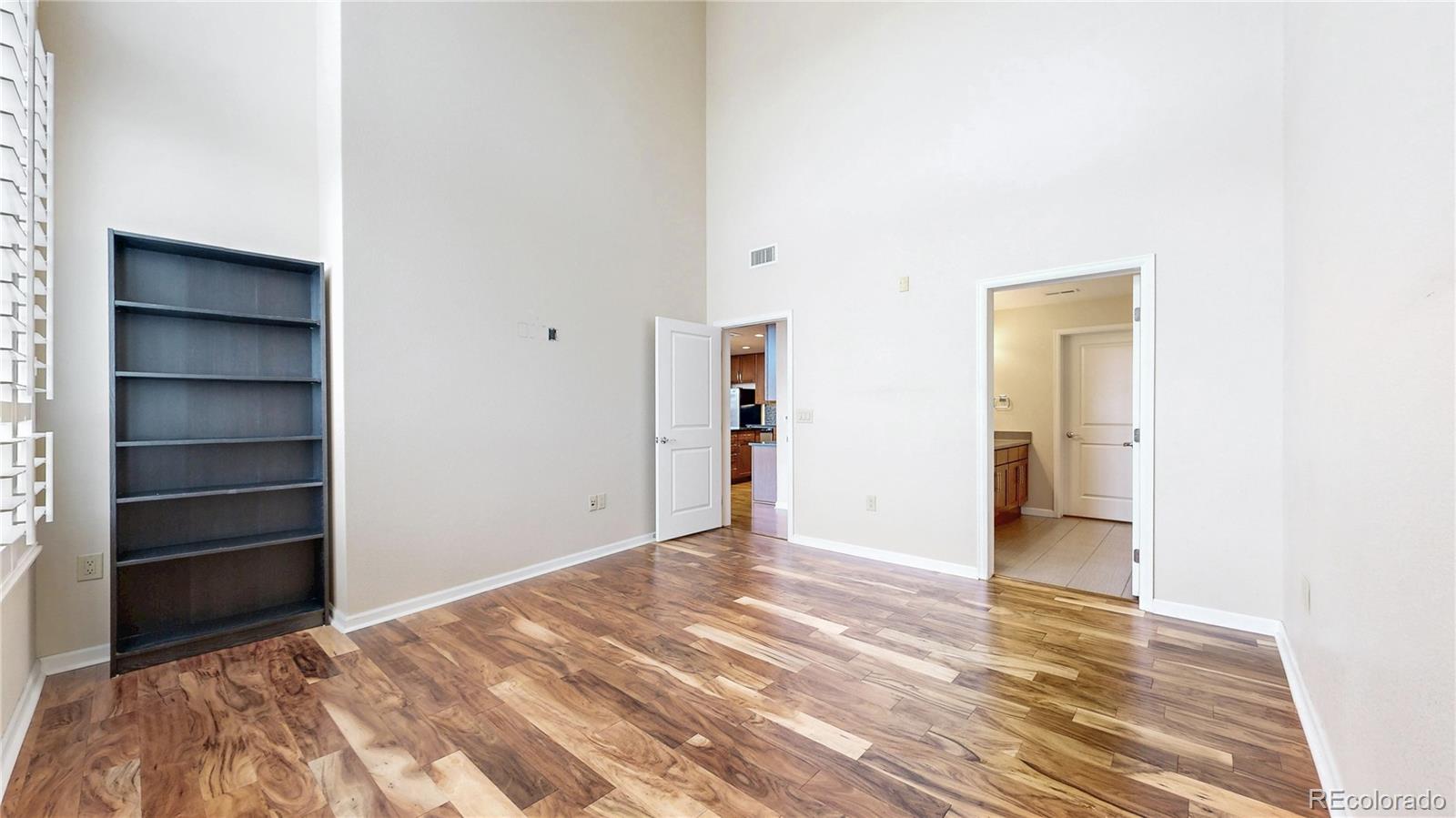 MLS Image #16 for 8185 e lowry boulevard,denver, Colorado